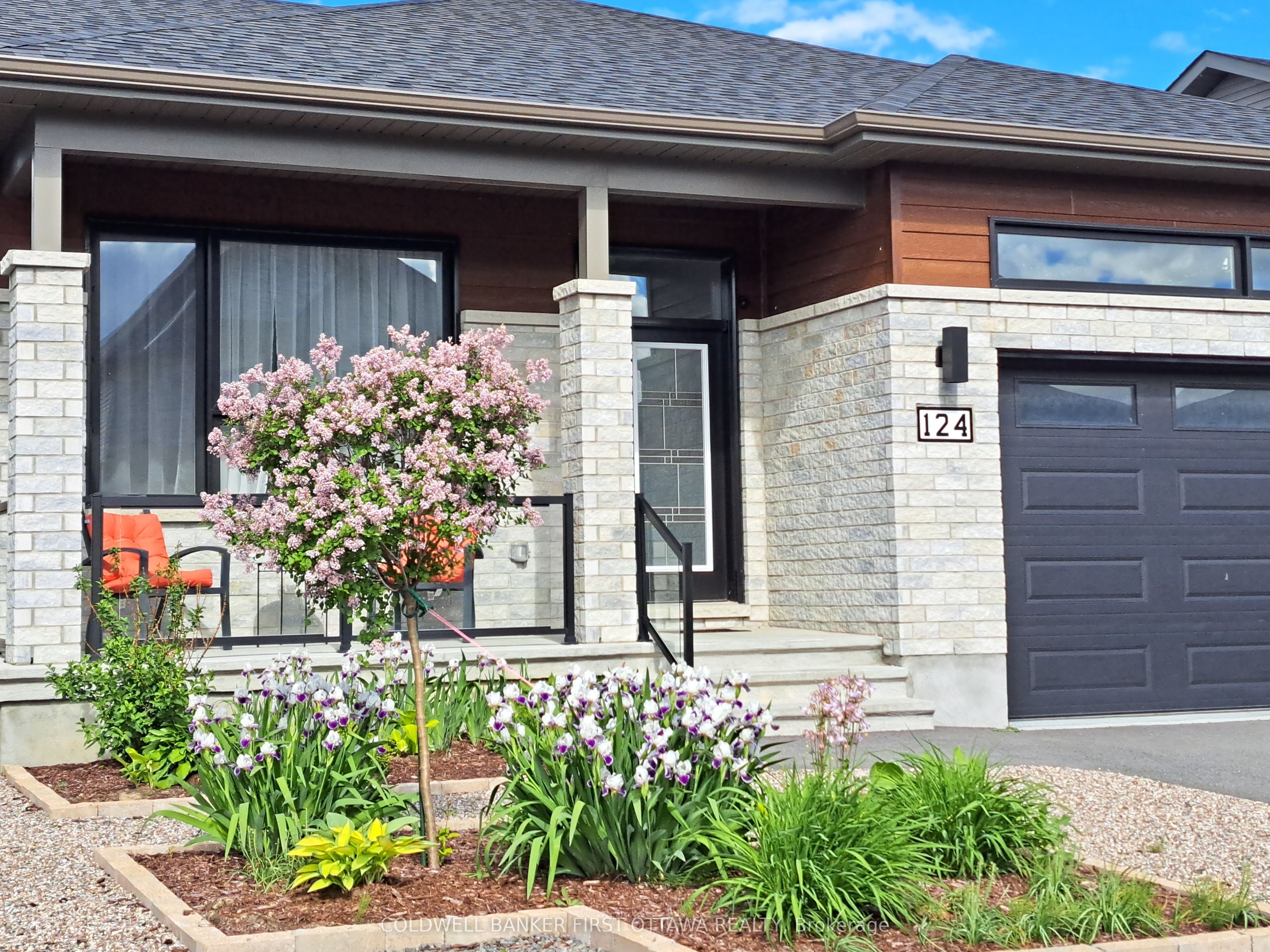 124 Lyon Street Property Photo 28