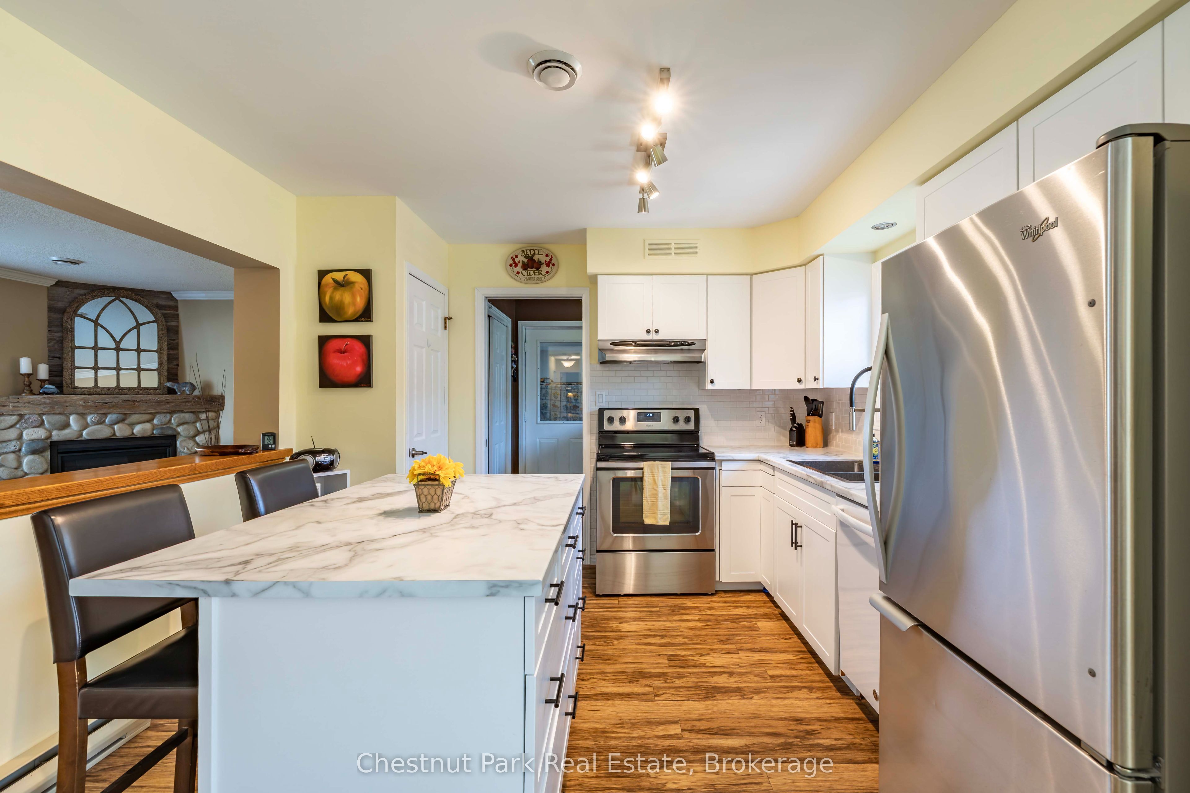 861 Arlington Street Property Photo 10