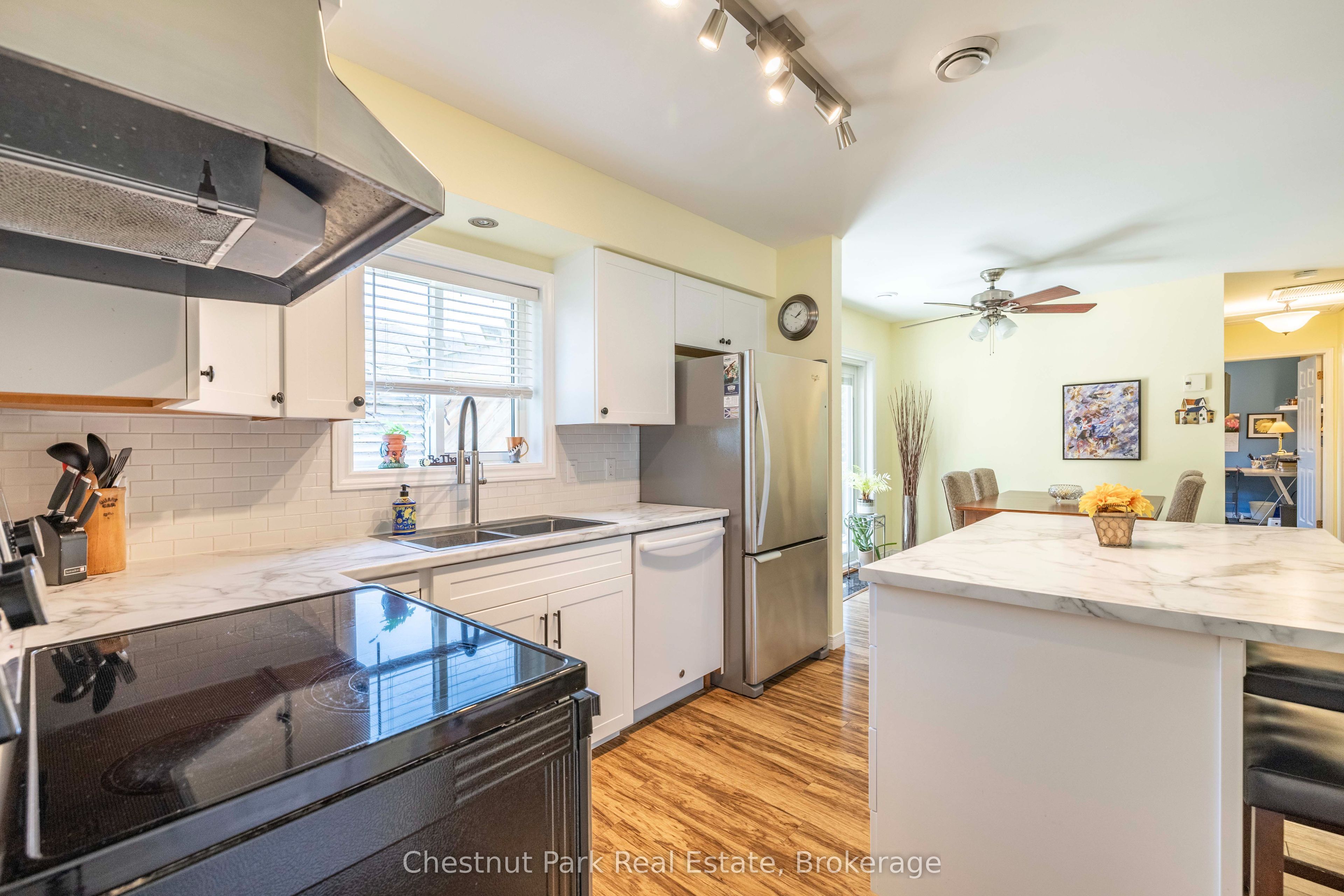 861 Arlington Street Property Photo 11