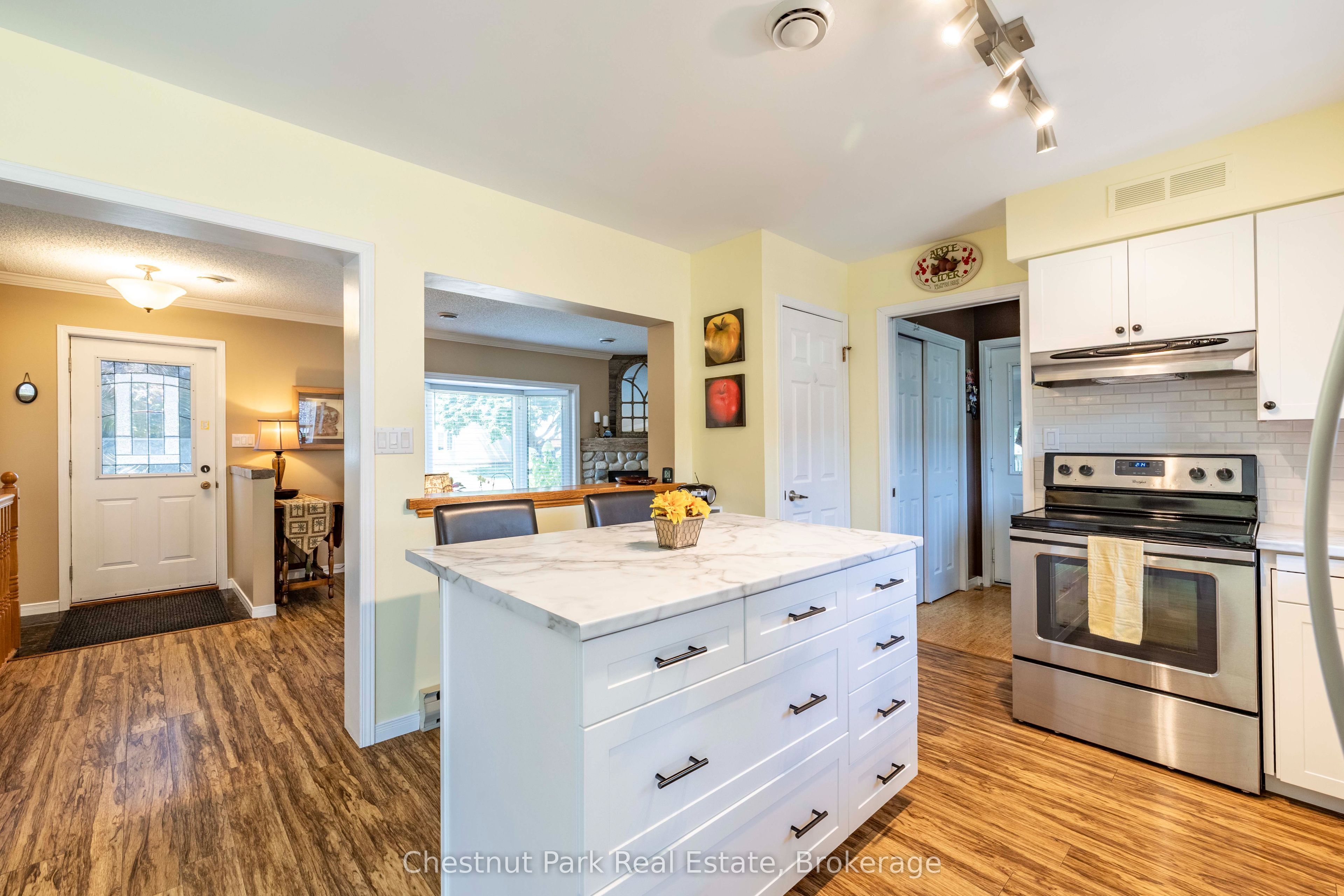 861 Arlington Street Property Photo 13