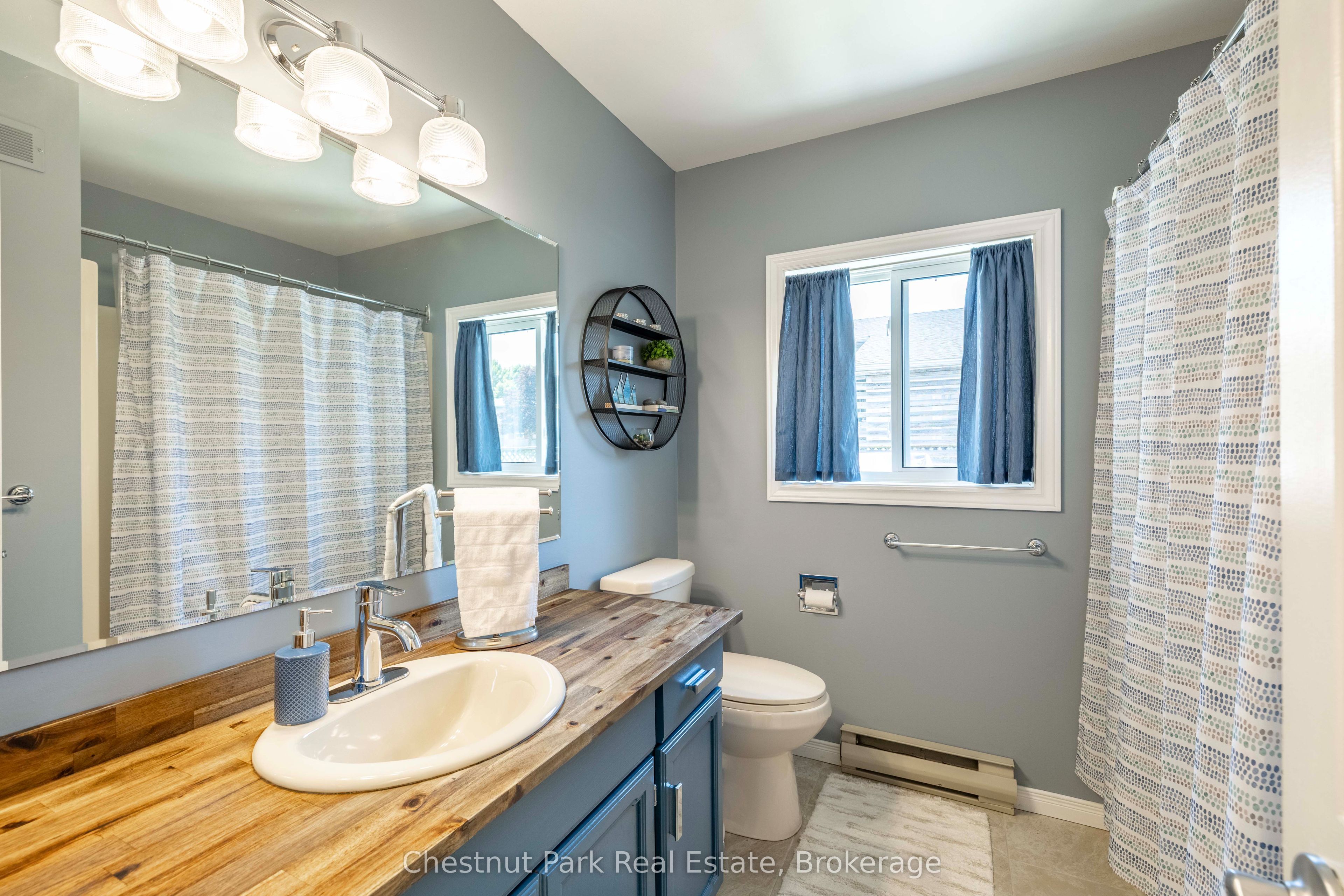 861 Arlington Street Property Photo 20