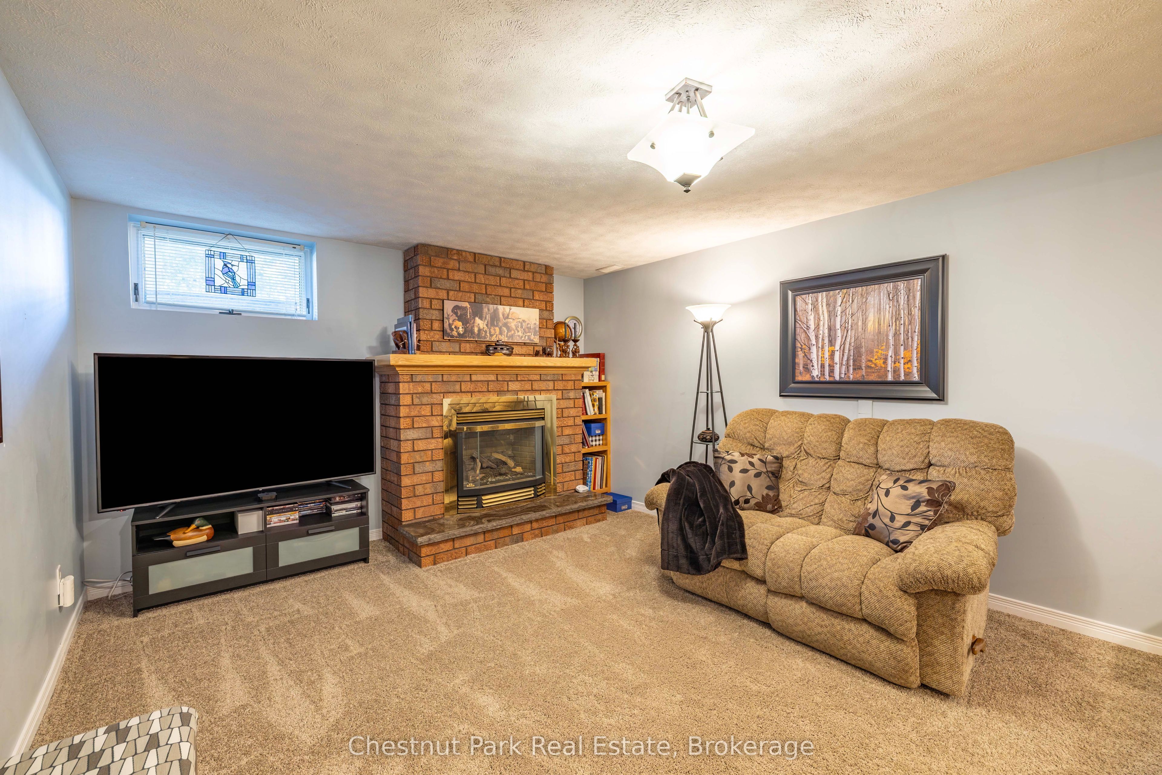 861 Arlington Street Property Photo 25