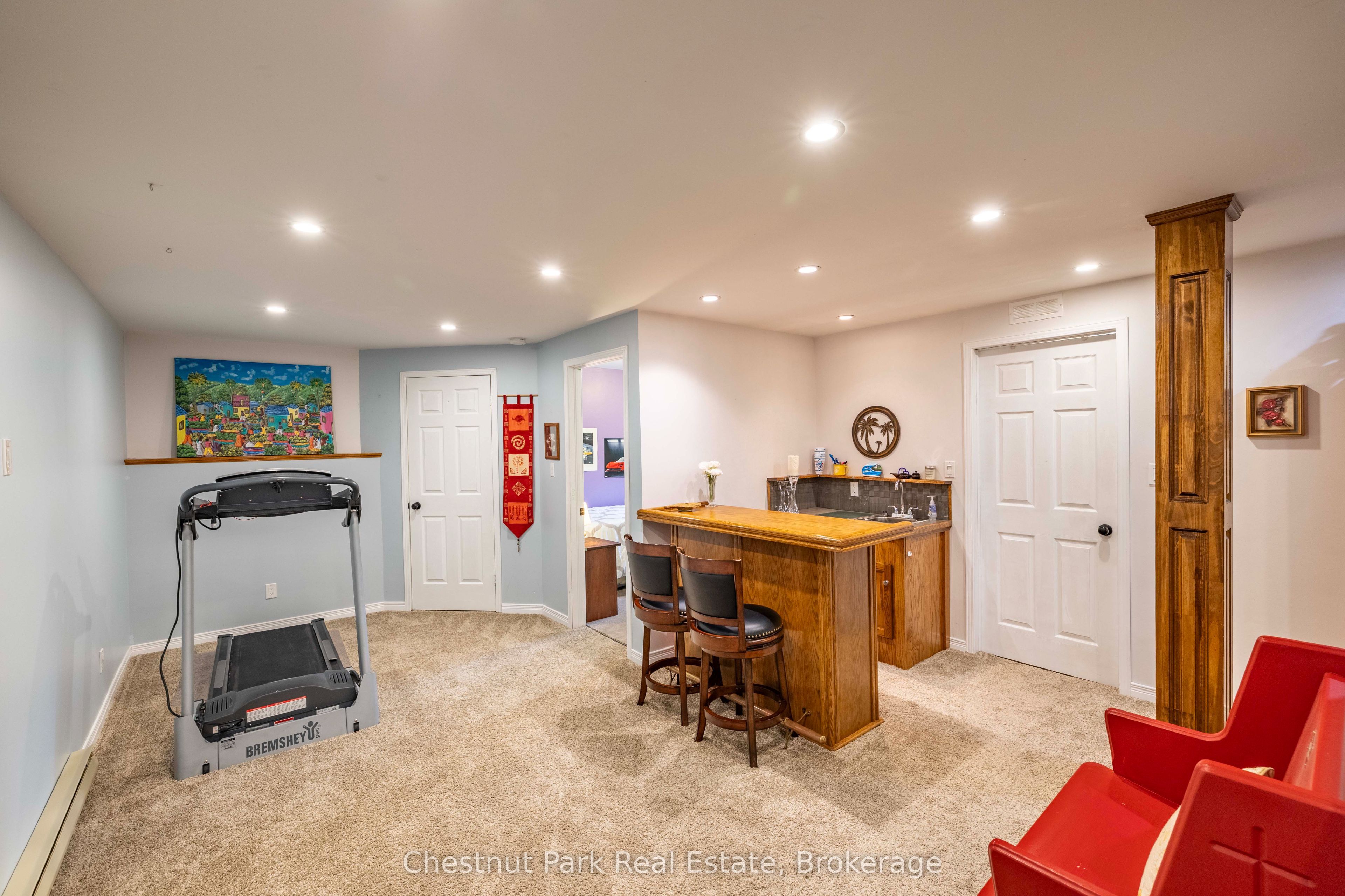 861 Arlington Street Property Photo 29