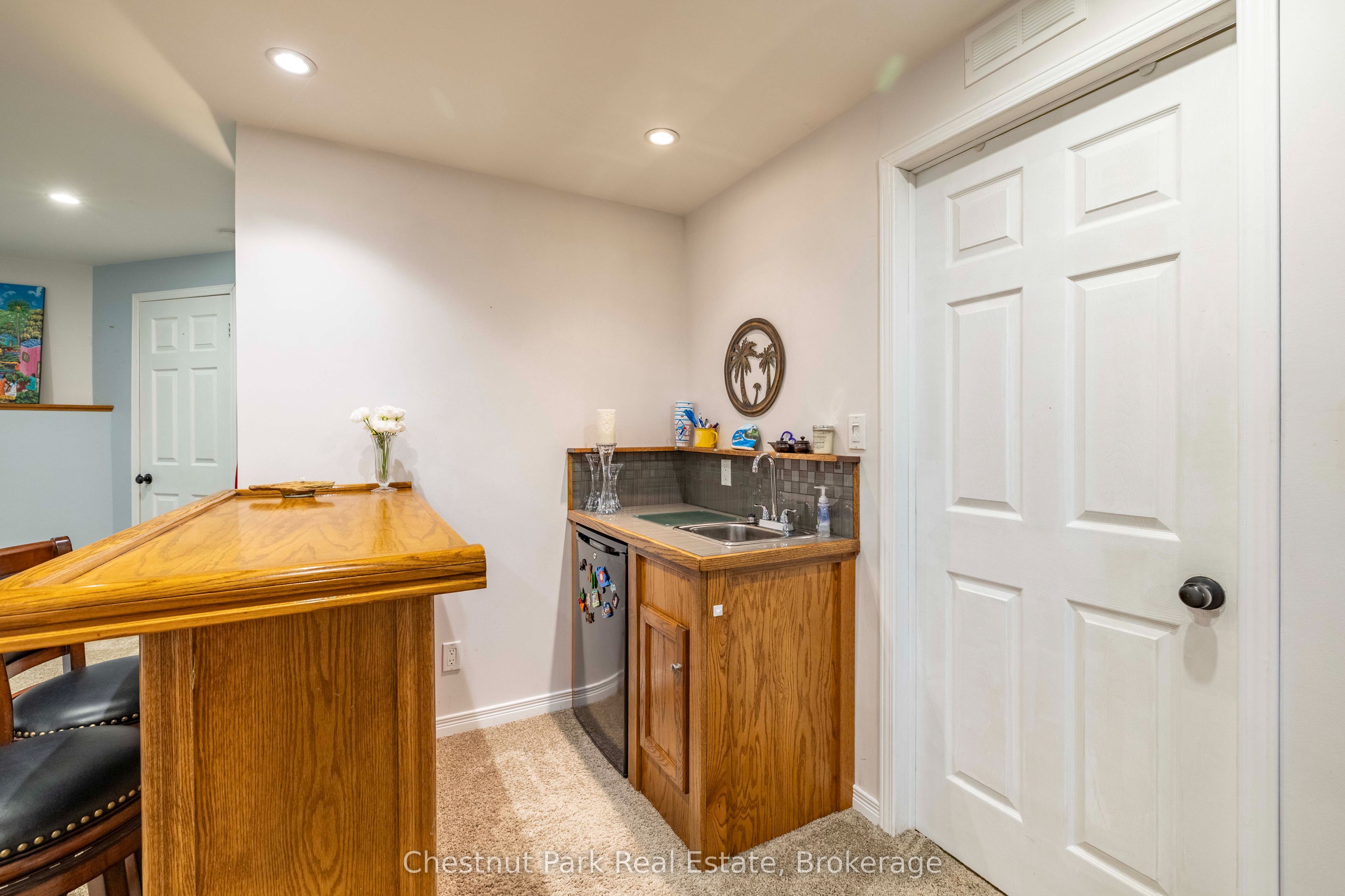 861 Arlington Street Property Photo 30