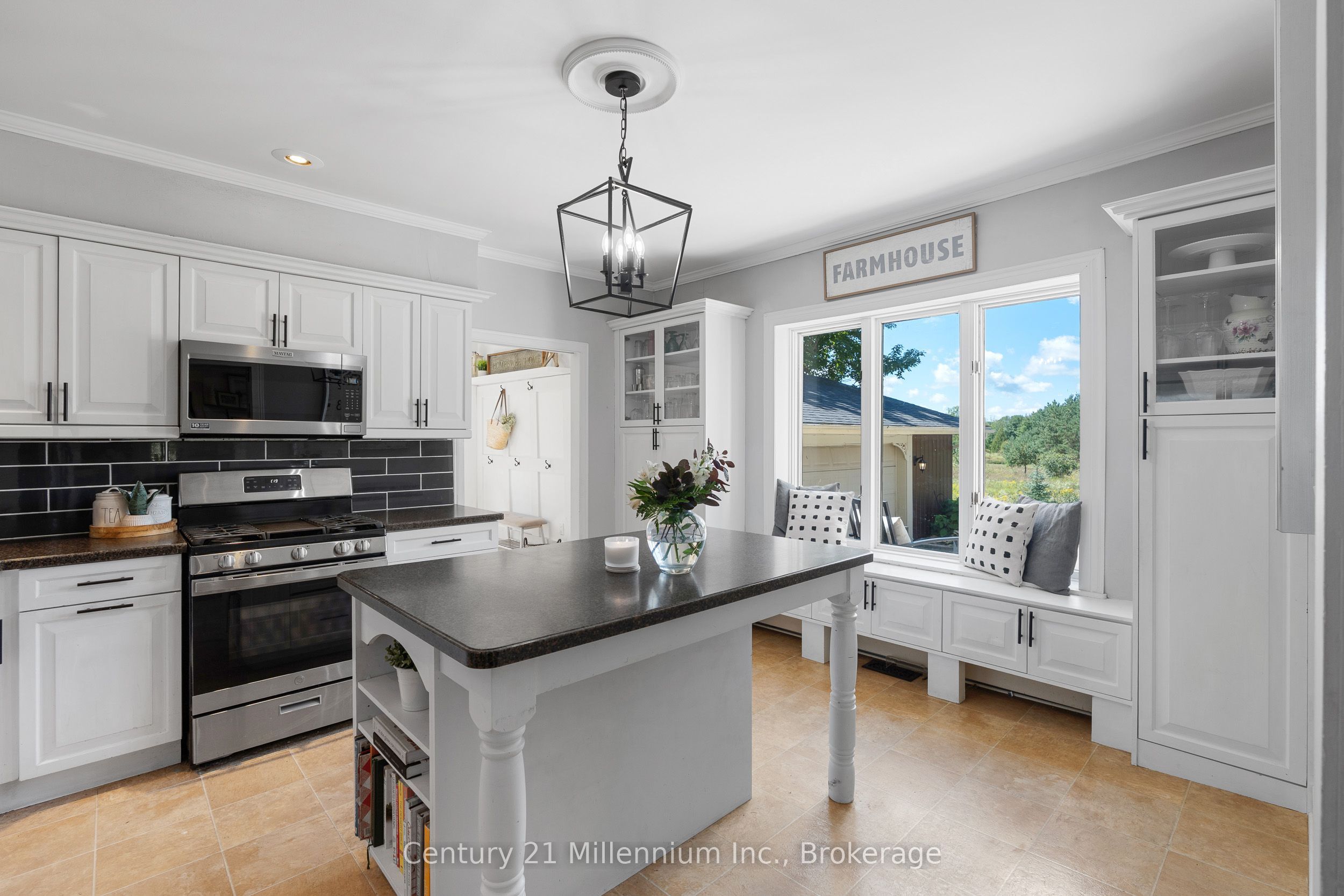 101774 Grey 5 Road Property Photo 15