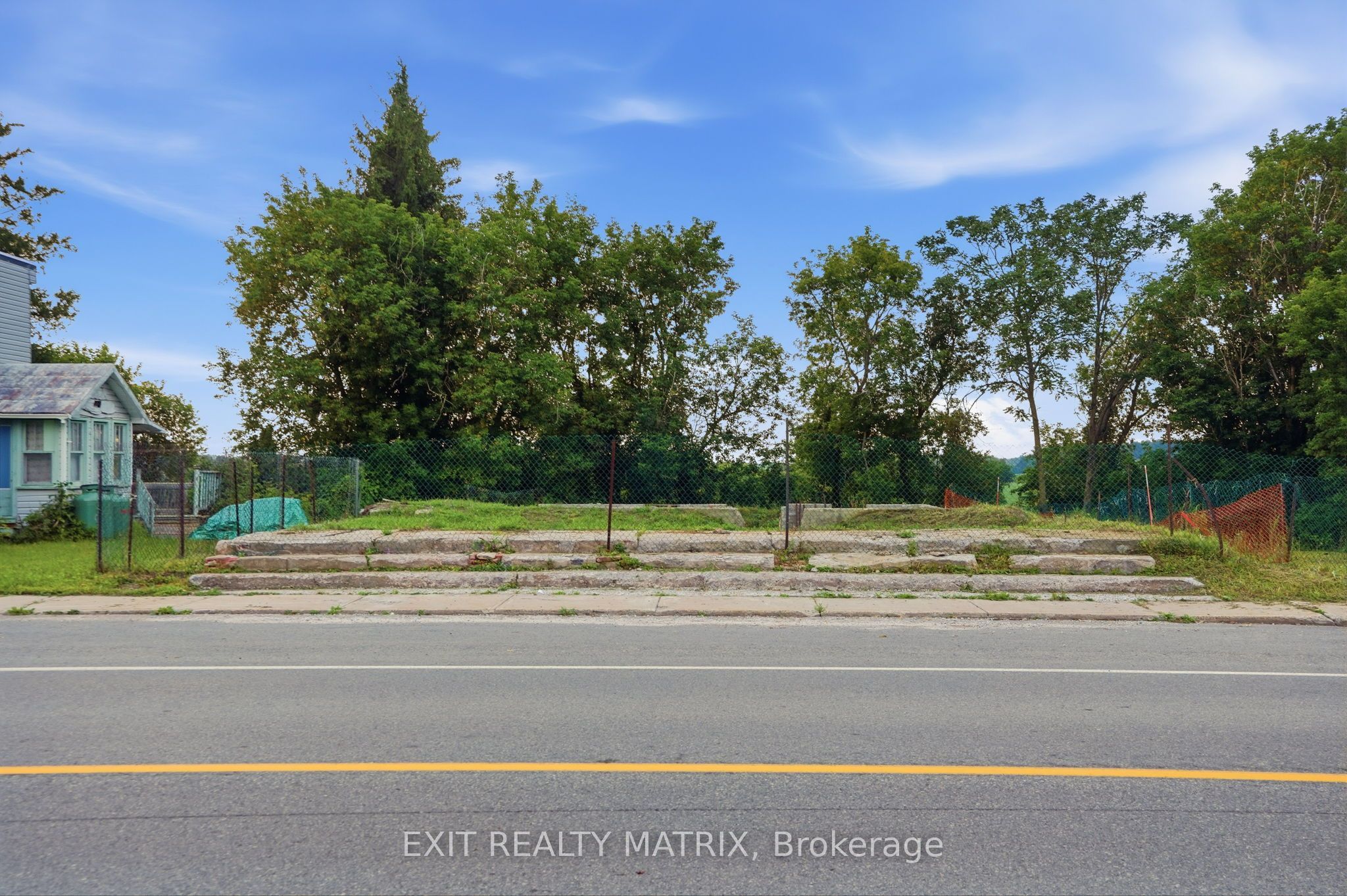 21924 Laggan Glenelg Road Property Photo 3