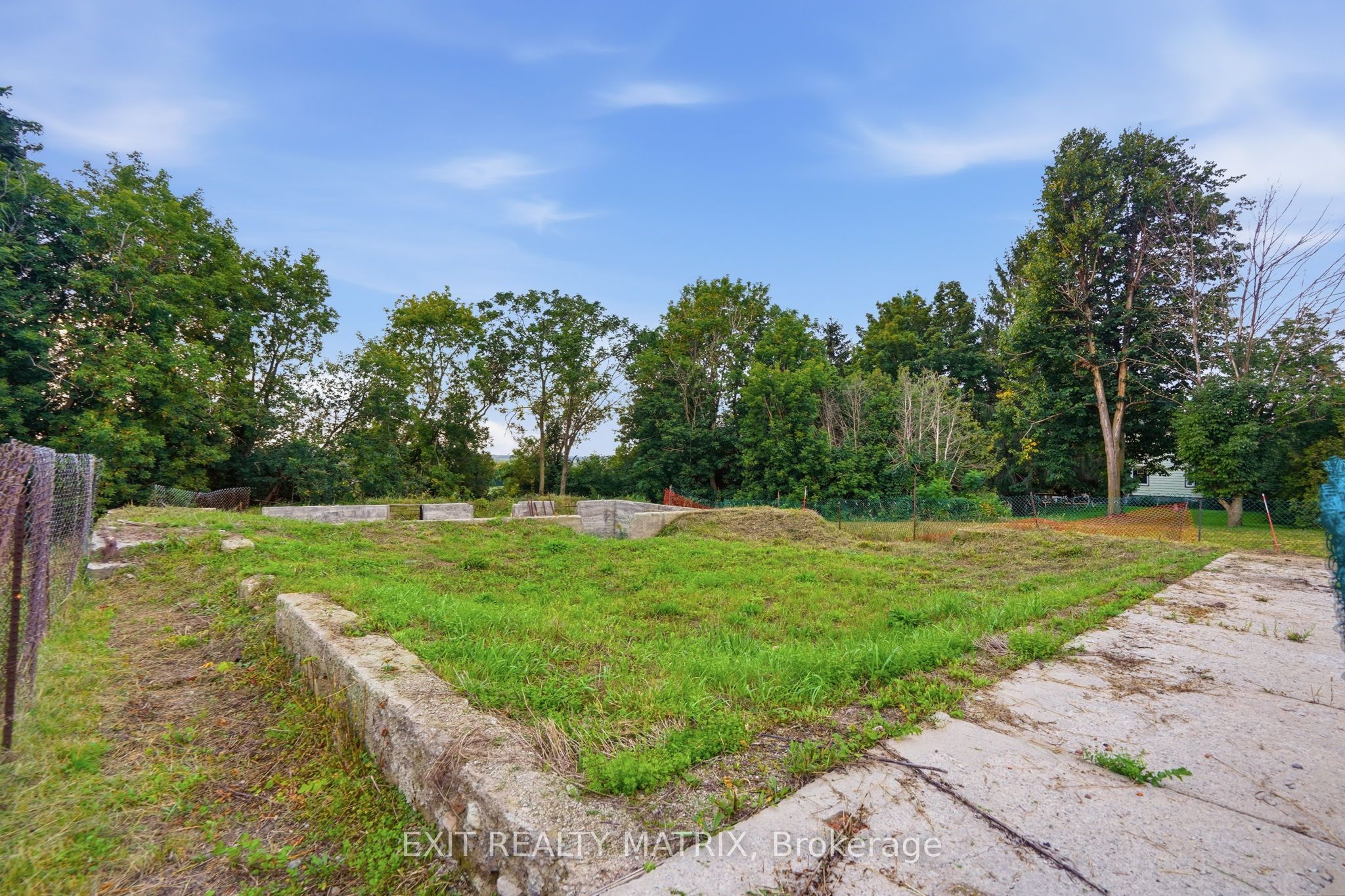 21924 Laggan Glenelg Road Property Photo 7