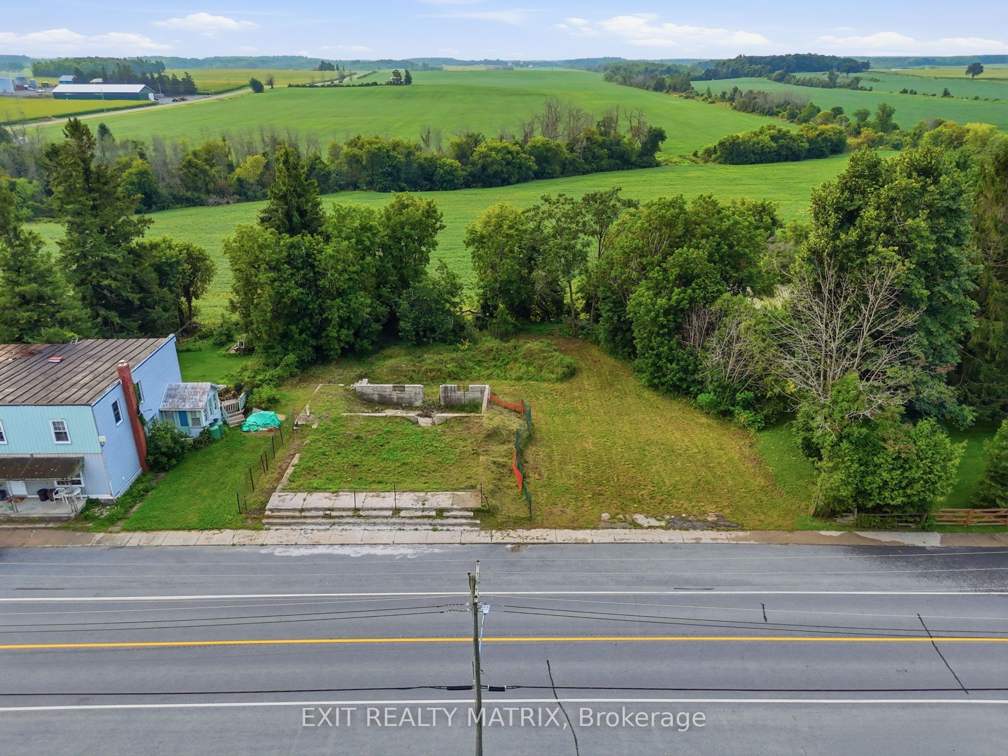 21924 Laggan Glenelg Road Property Photo 9