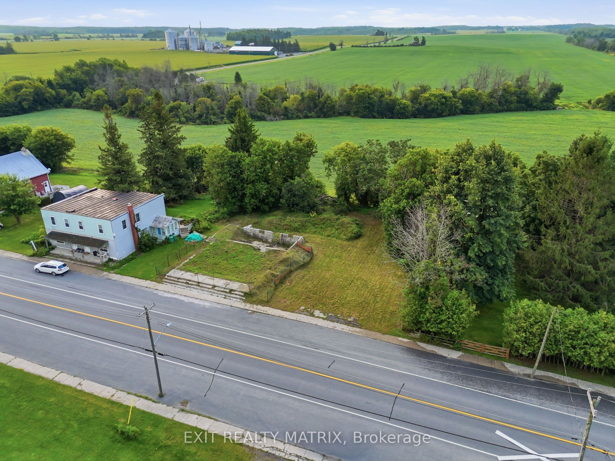 21924 Laggan Glenelg Road Property Photo 11