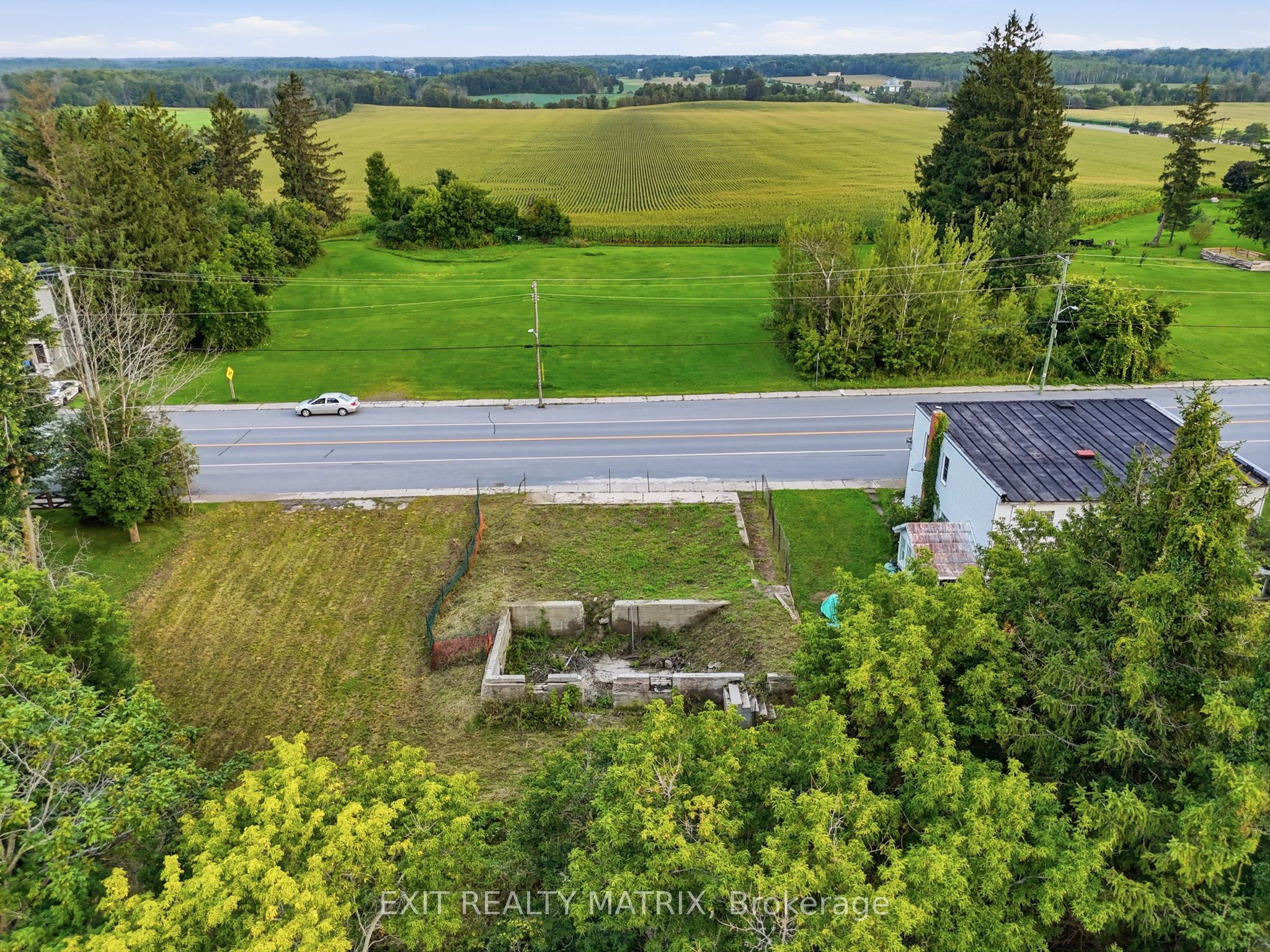 21924 Laggan Glenelg Road Property Photo 14