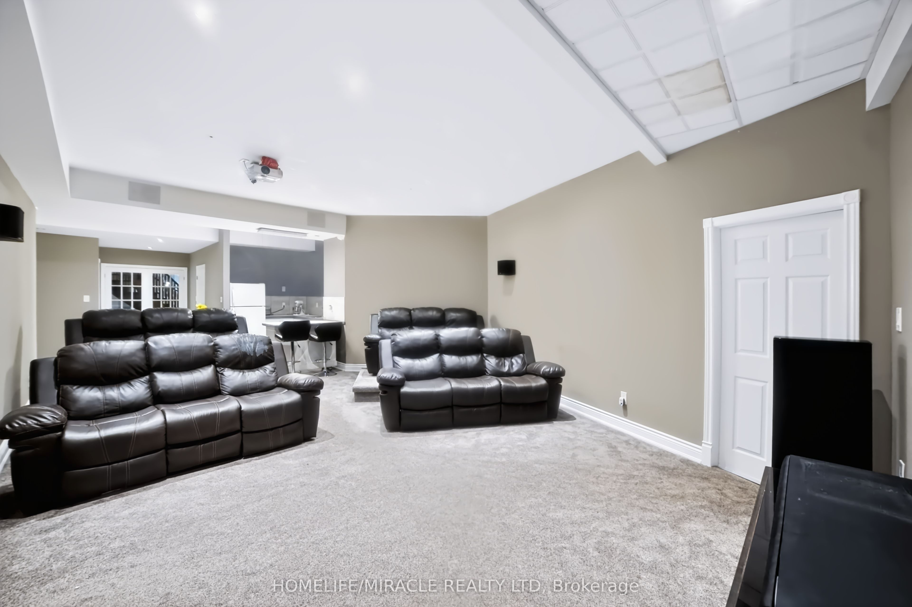 345305 15th Side Road Property Photo 27
