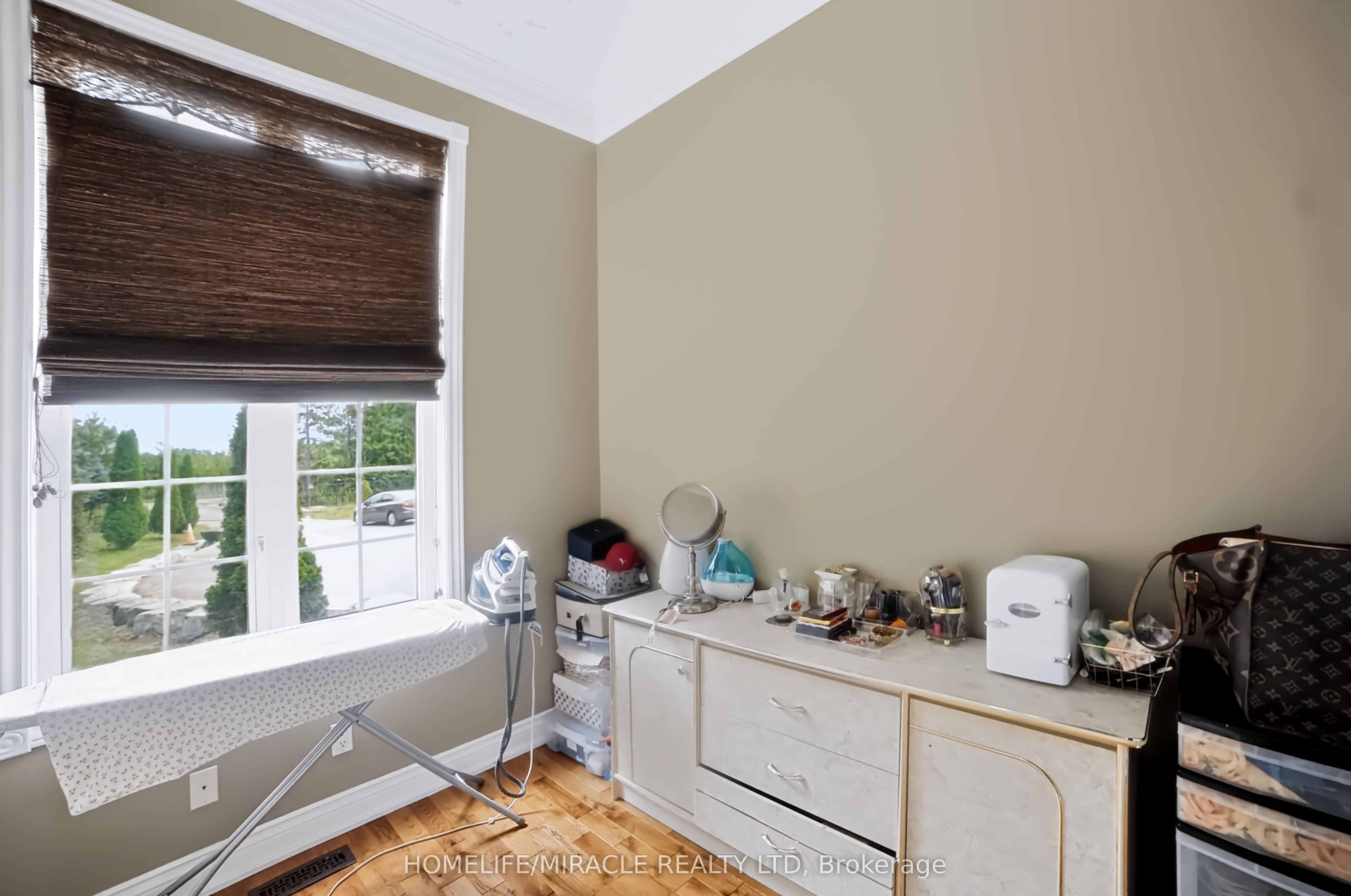 345305 15th Side Road Property Photo 41
