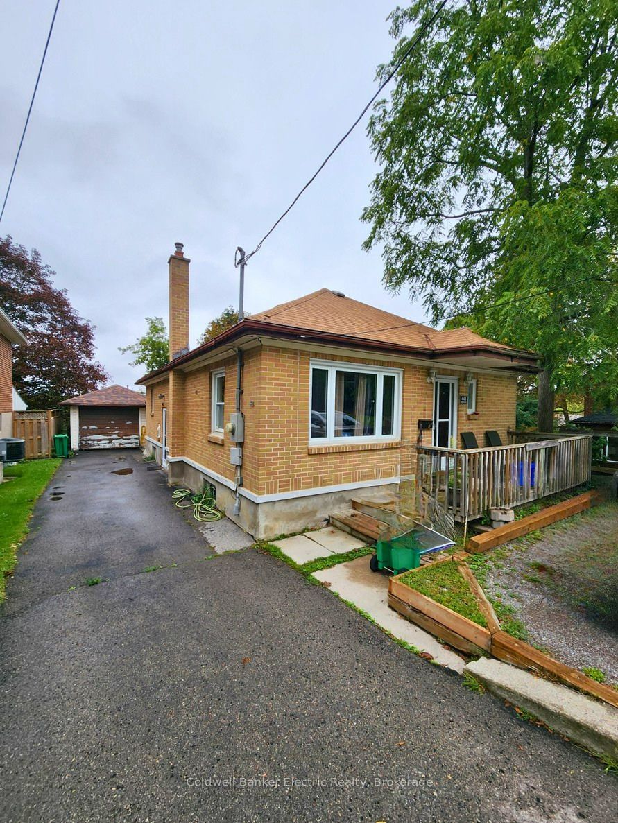 443 Armour Road Property Photo 2