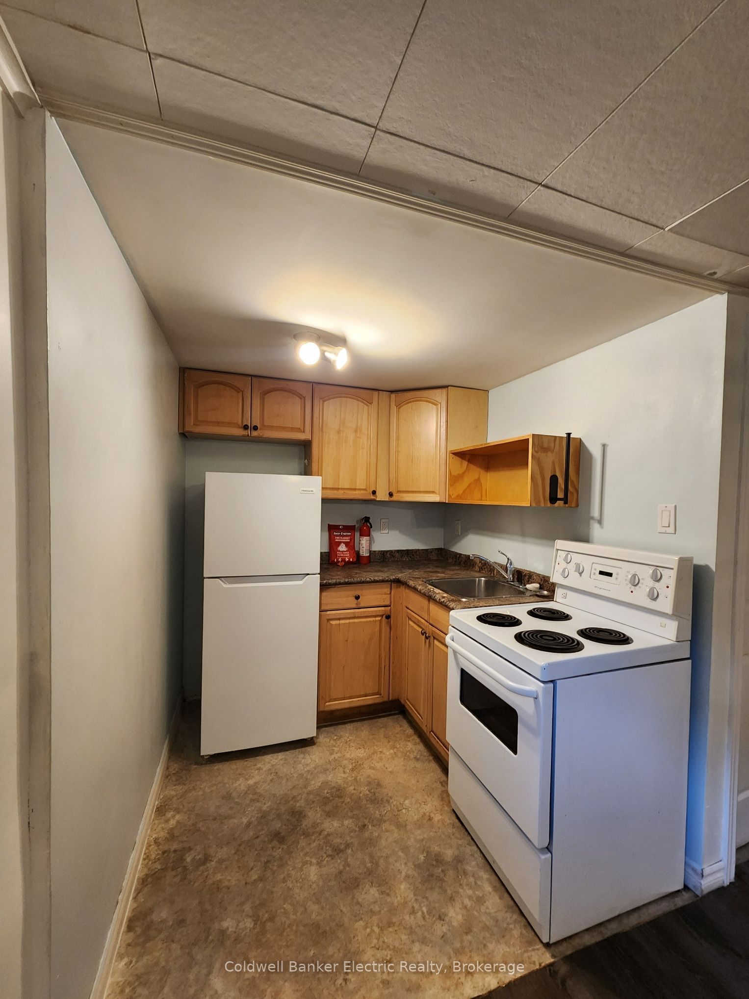 443 Armour Road Property Photo 7