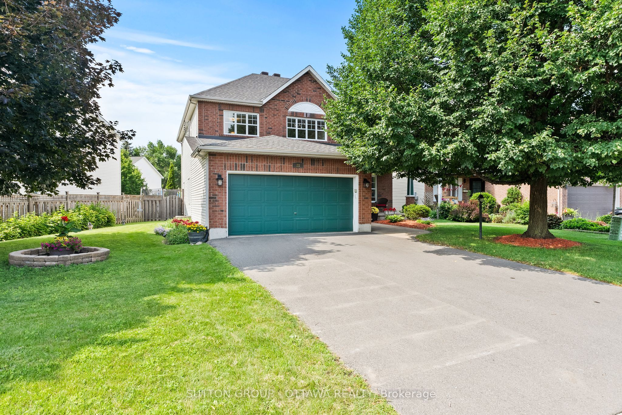 21 Avonmore Crescent