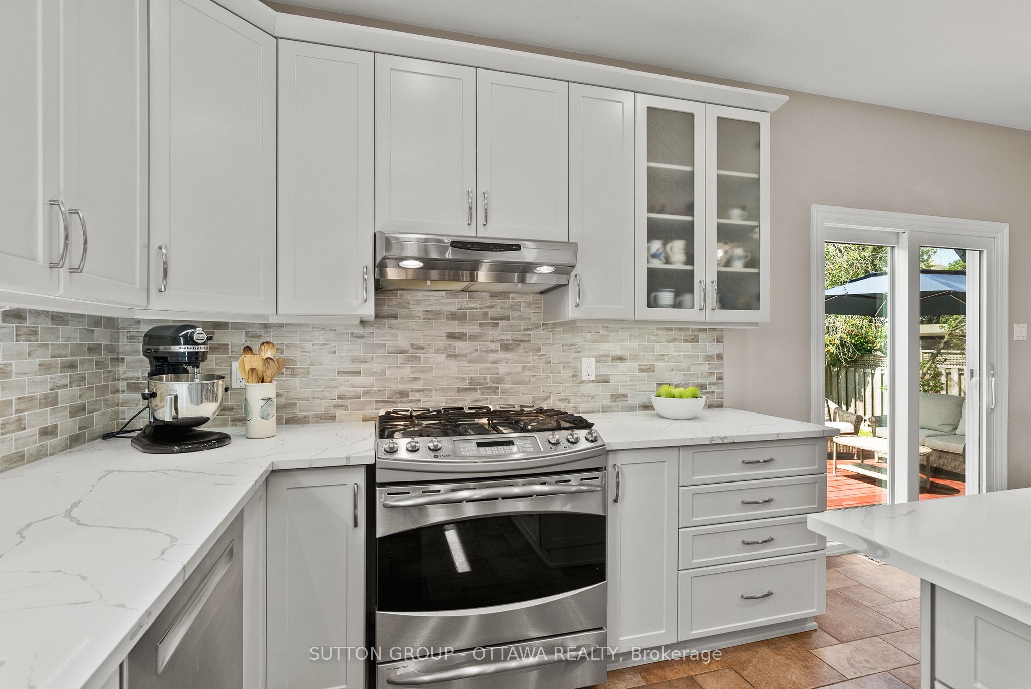 21 Avonmore Crescent Property Photo 14