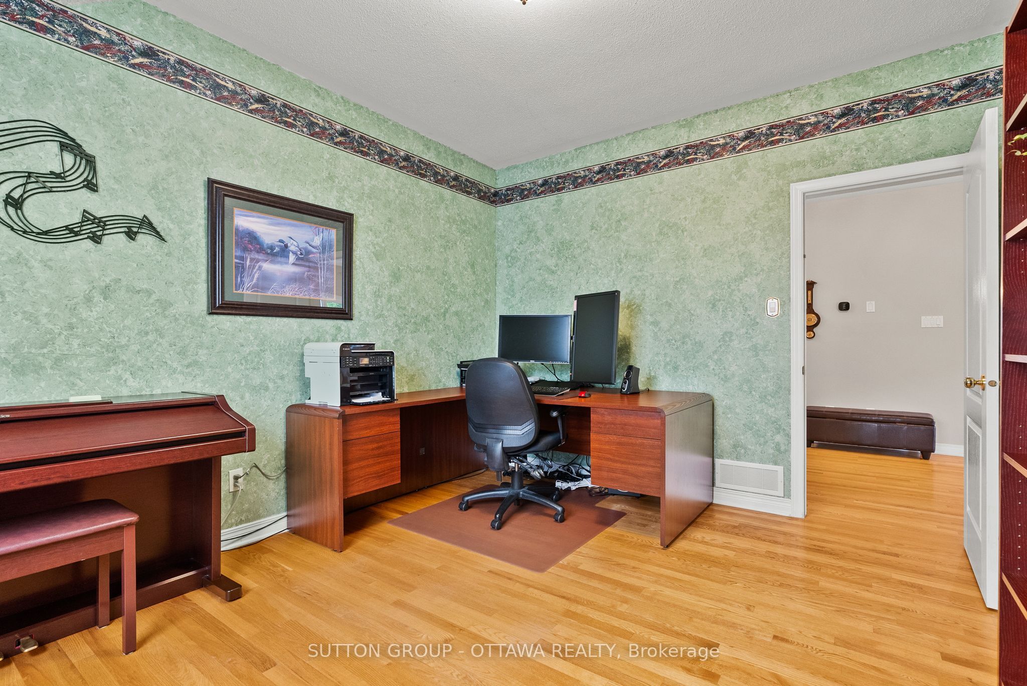 21 Avonmore Crescent Property Photo 20