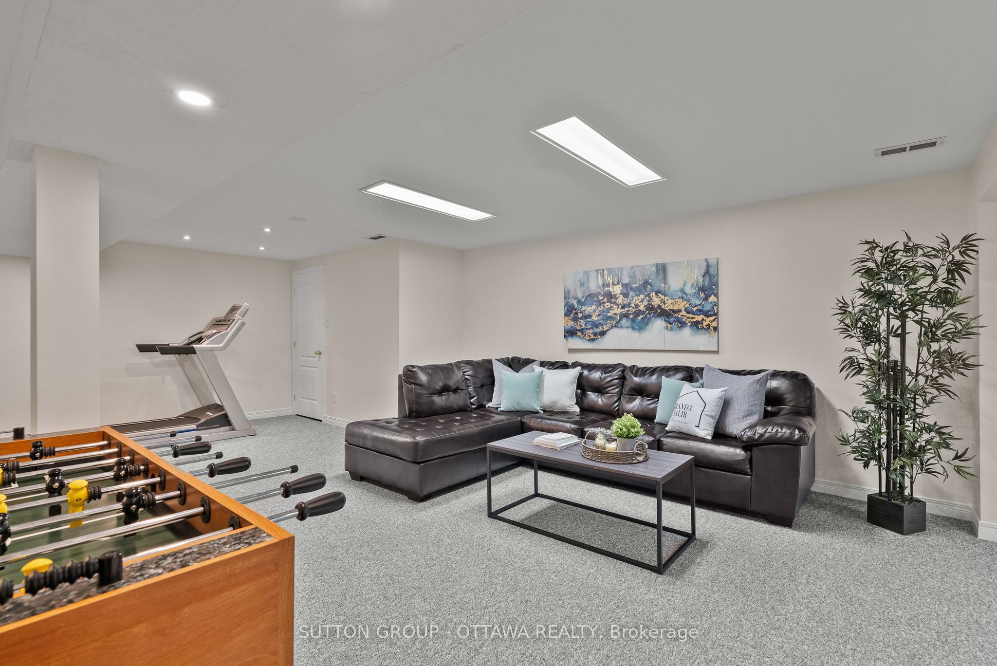 21 Avonmore Crescent Property Photo 38