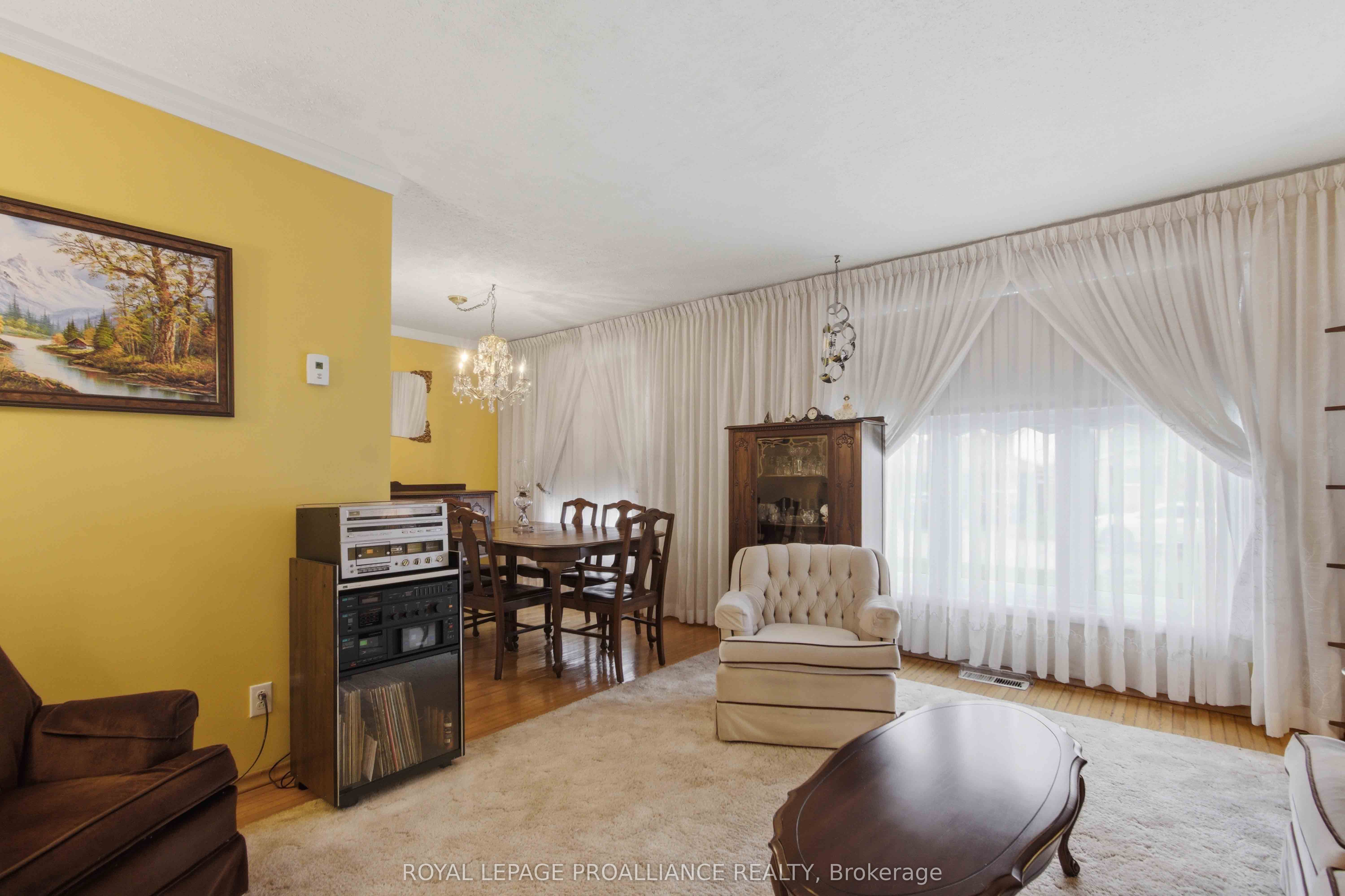 21 Miron Road Property Photo 9
