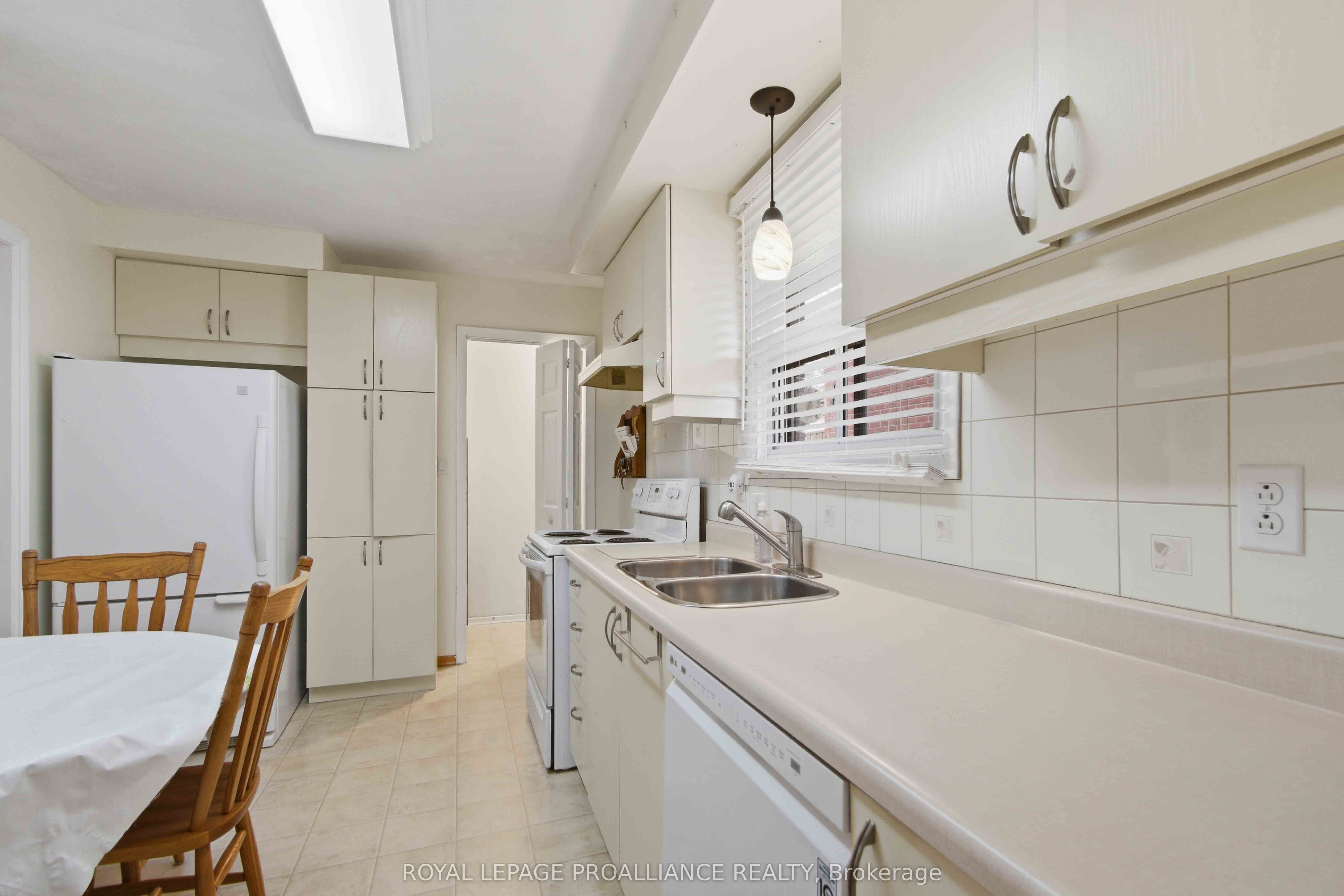 21 Miron Road Property Photo 12