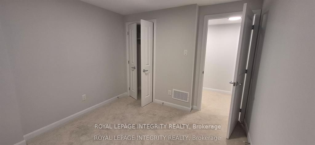 401 Glenroy Gilbert Drive 8 Property Photo 16