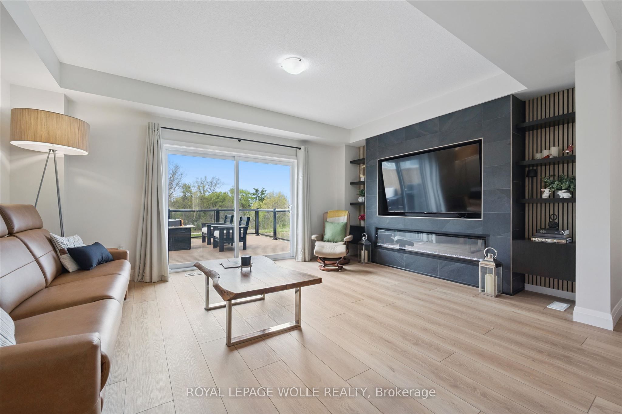 873 Robert Ferrie Drive Property Photo 16