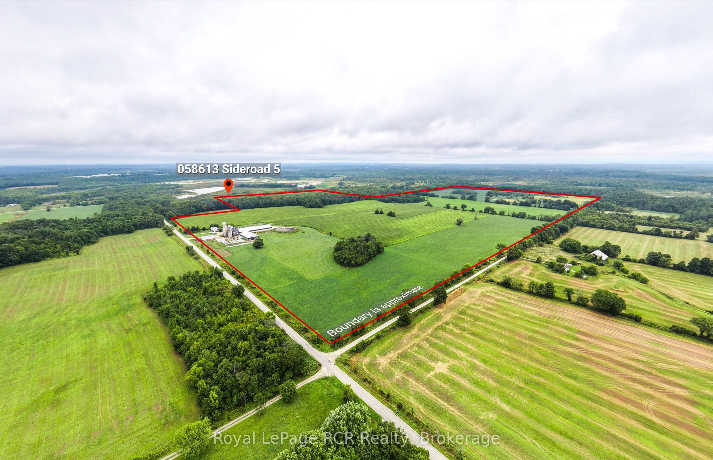 058613 Side 5 Road Property Photo 1