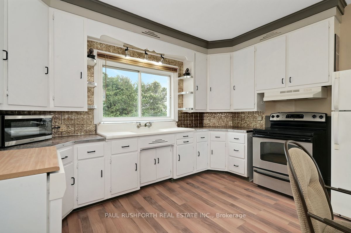 662 Lacroix Road Property Photo 11