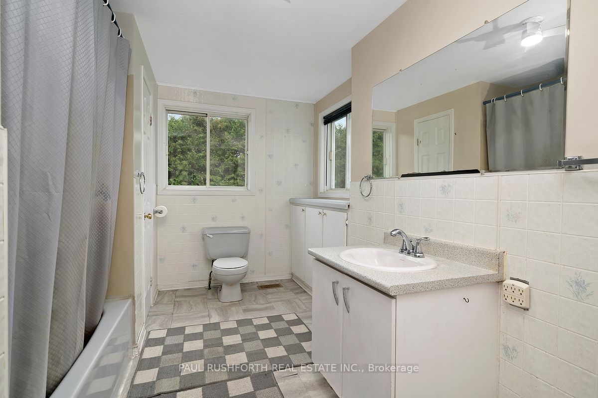 662 Lacroix Road Property Photo 15