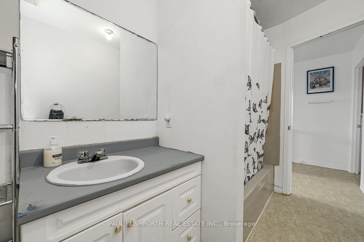 662 Lacroix Road Property Photo 20