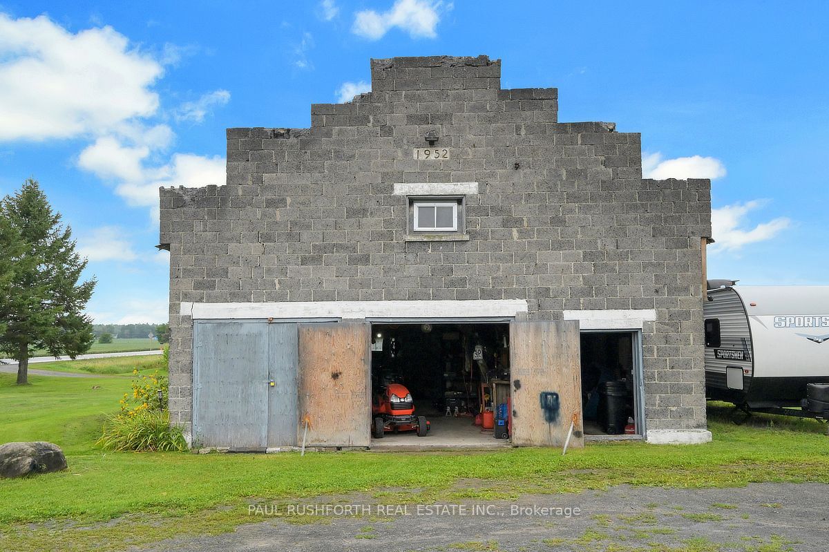 662 Lacroix Road Property Photo 25