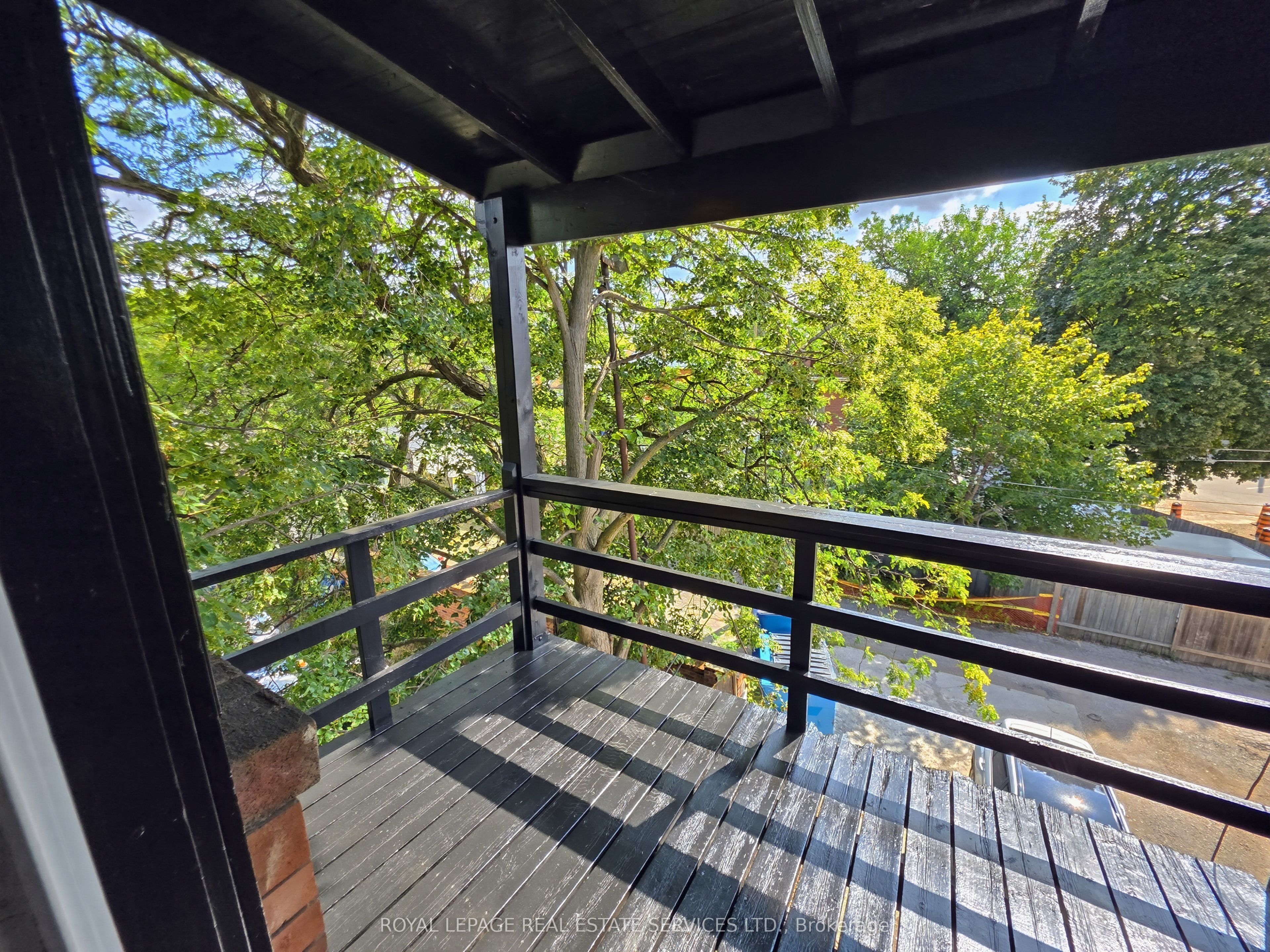 8 Ottawa Street N 6 Property Photo 11