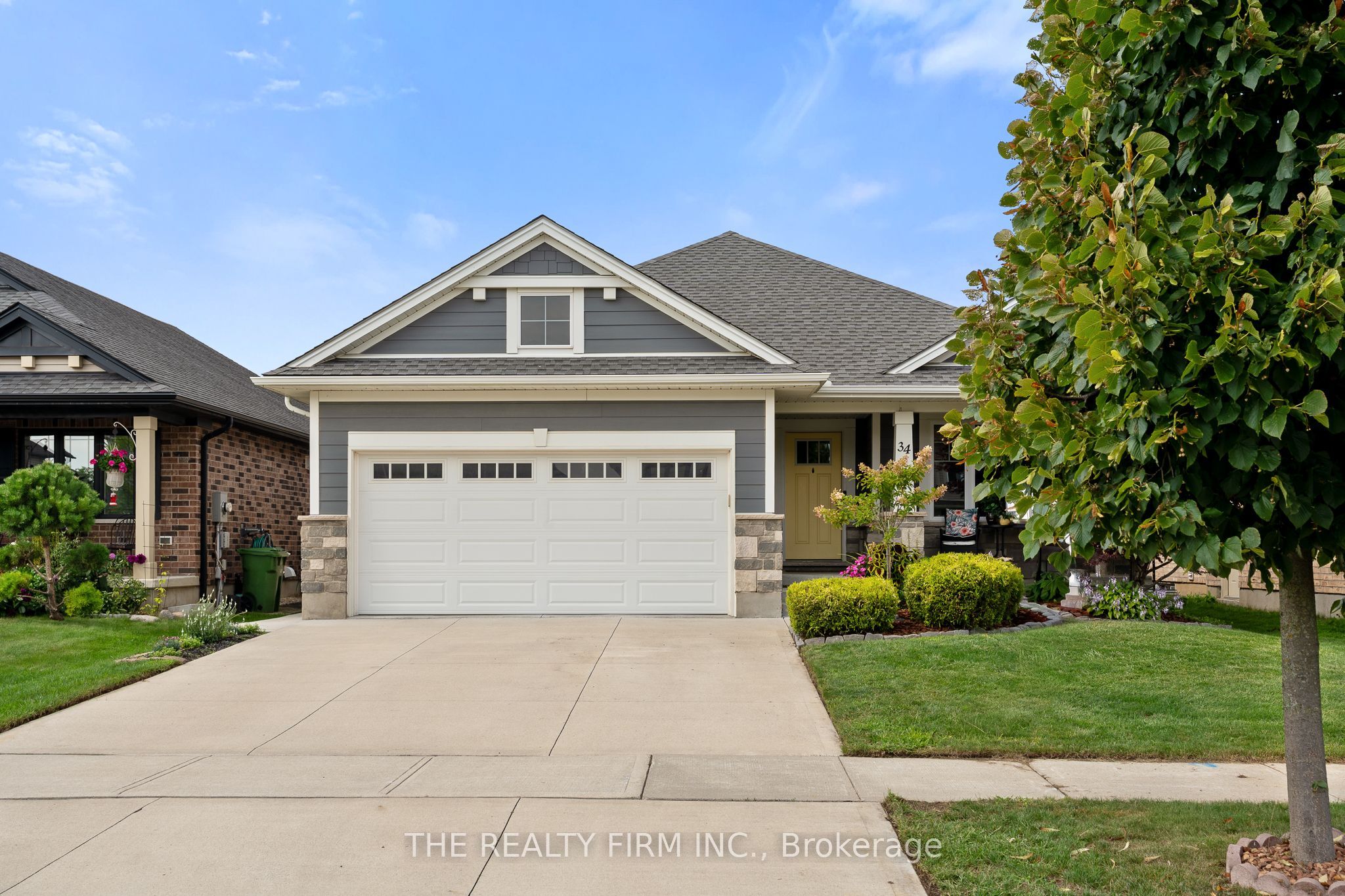 34 Ashberry Place Property Photo 1