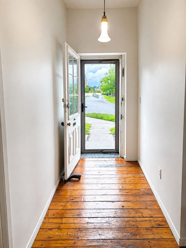 6 Willard Street Property Photo 4