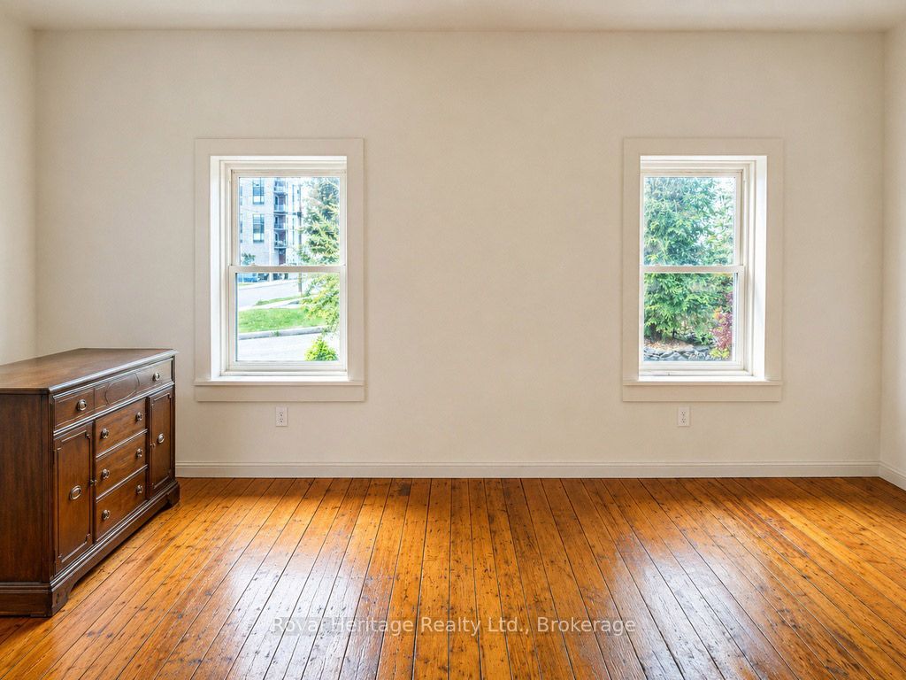 6 Willard Street Property Photo 6