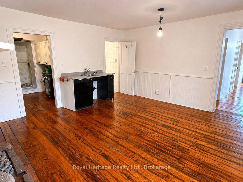 6 Willard Street Property Photo 19