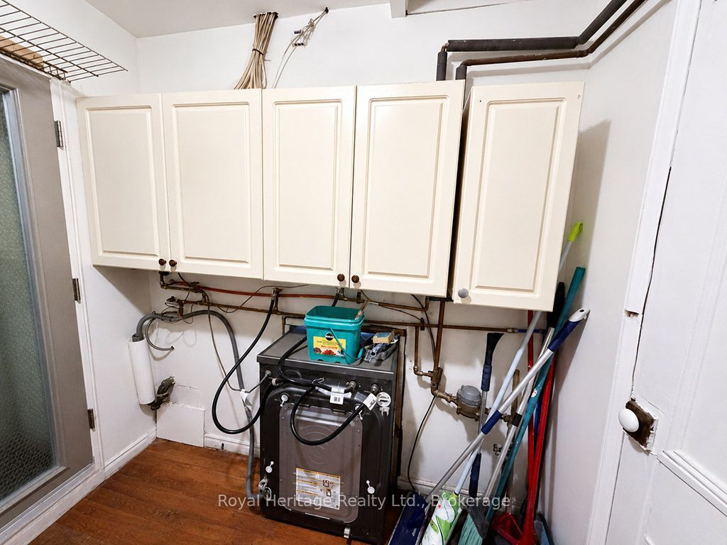 6 Willard Street Property Photo 27