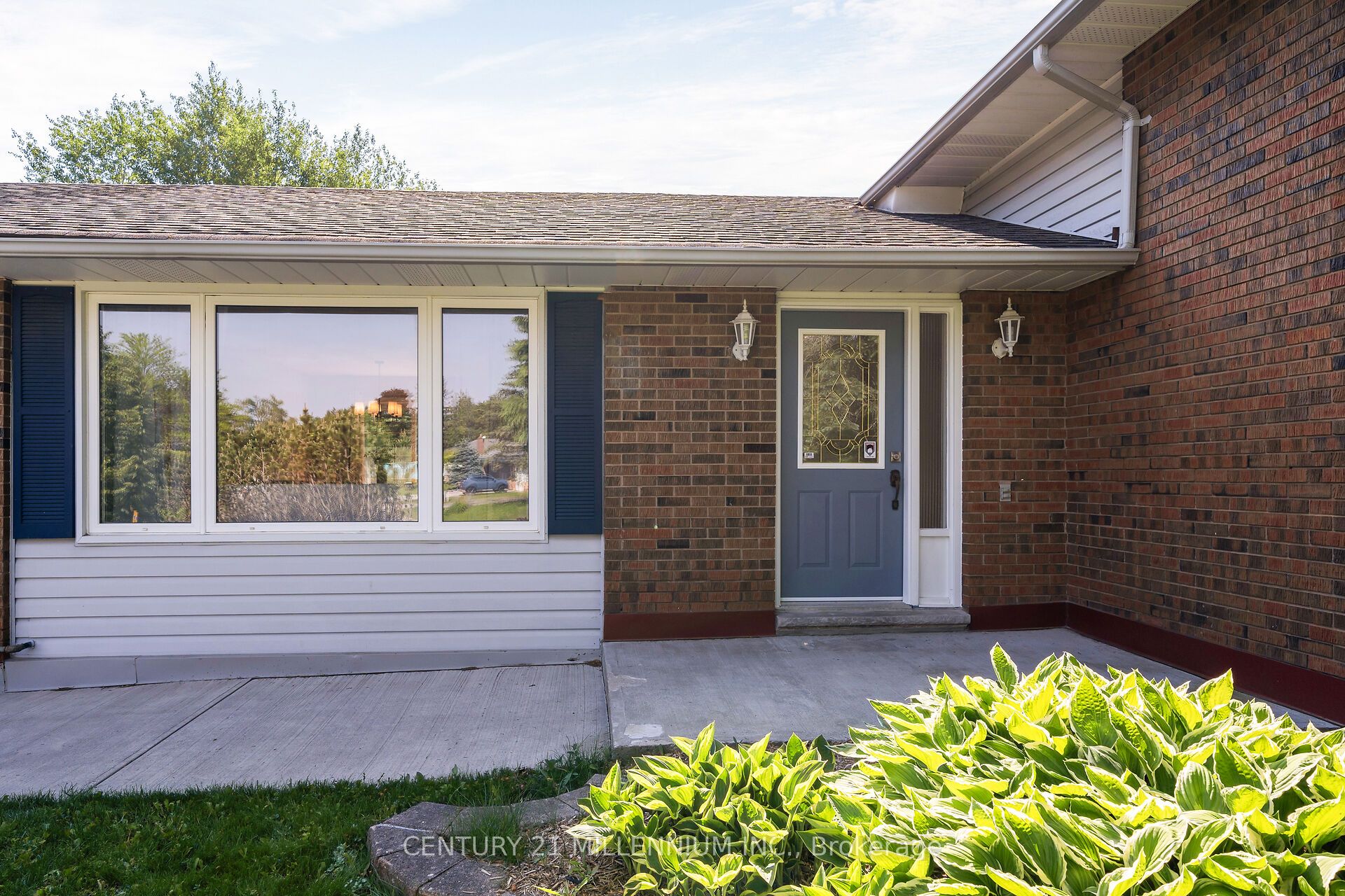 41 Douglas Crescent Property Photo 5