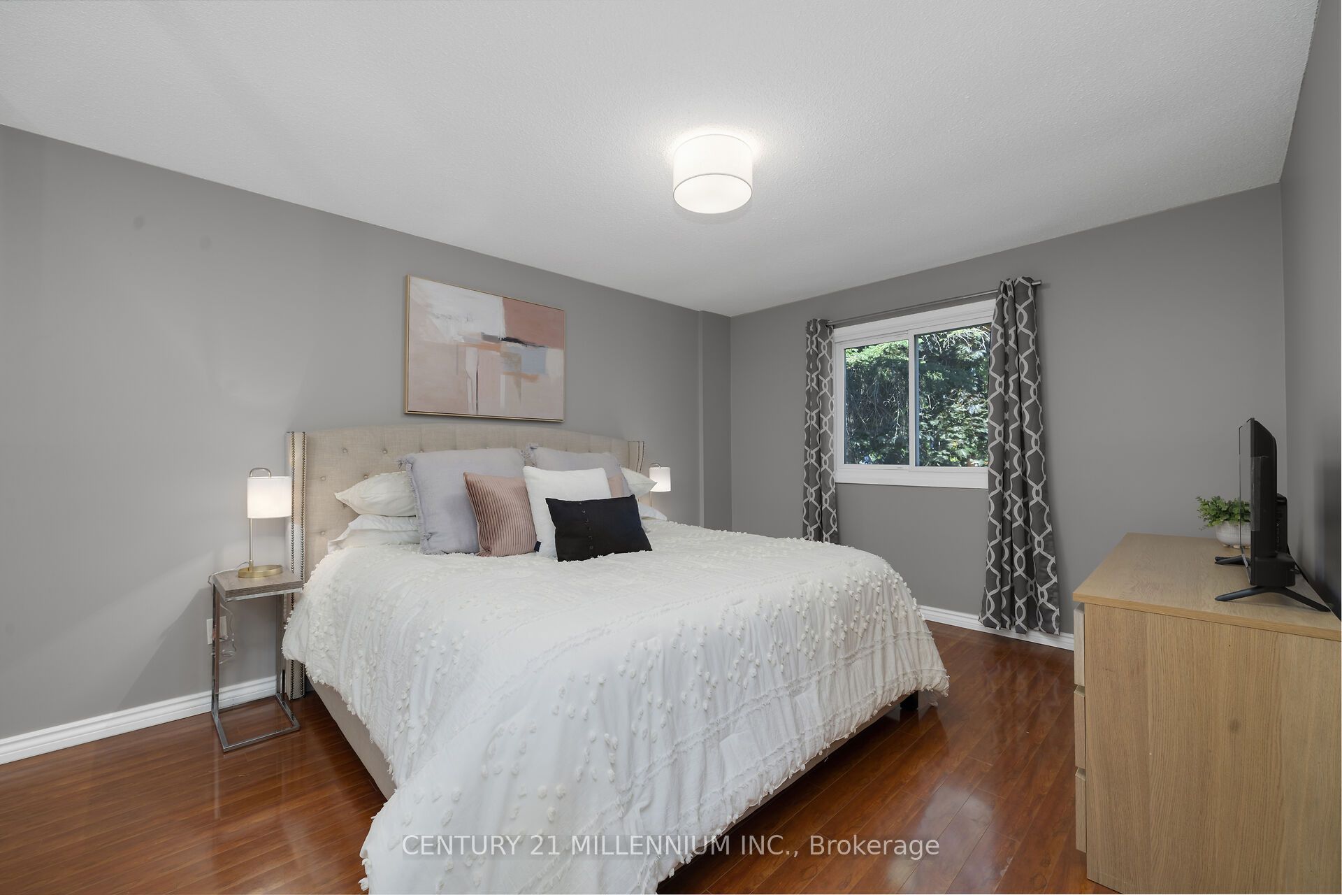 41 Douglas Crescent Property Photo 18