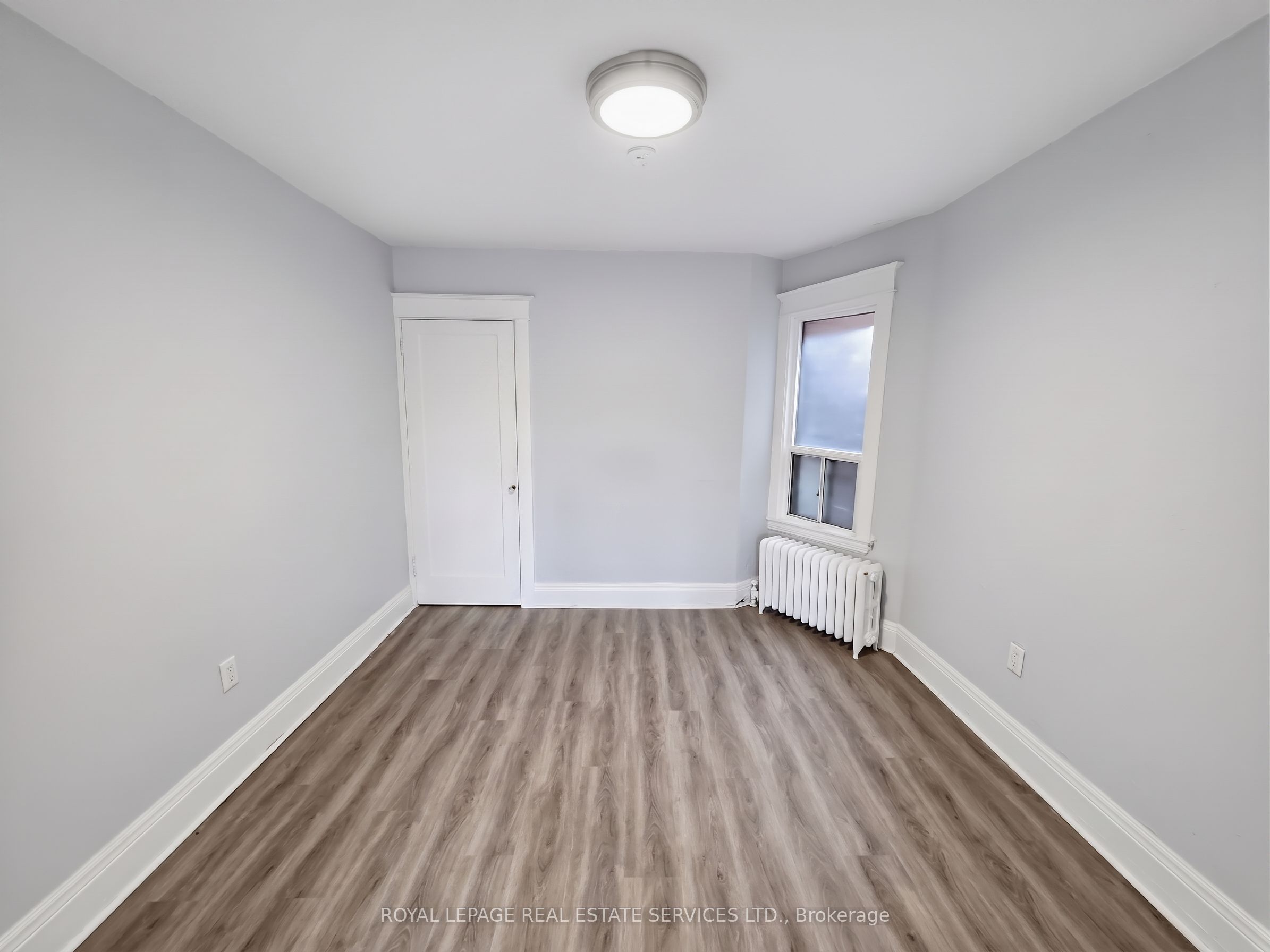 8 Ottawa Street N 8 Property Photo 5
