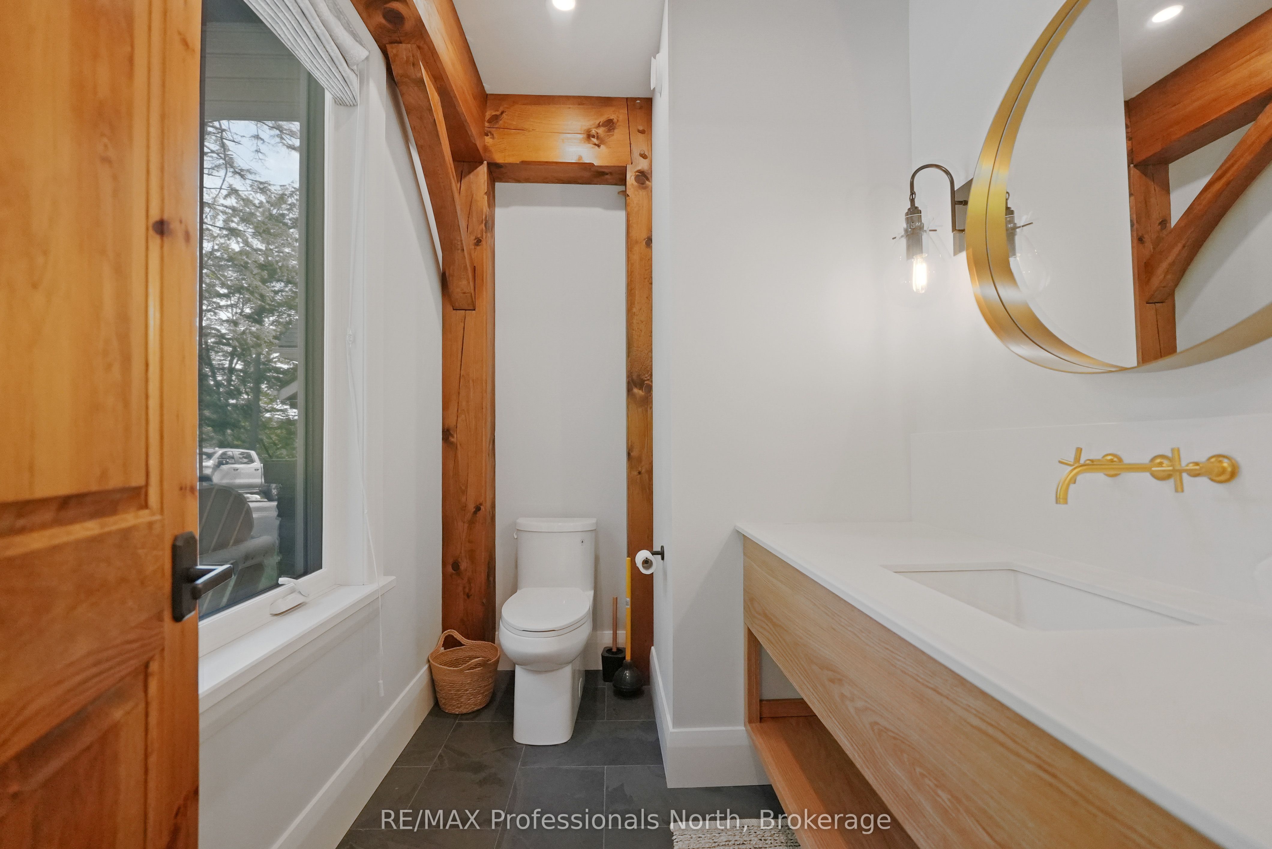 1394 Flatwater Cove Trail Property Photo 8