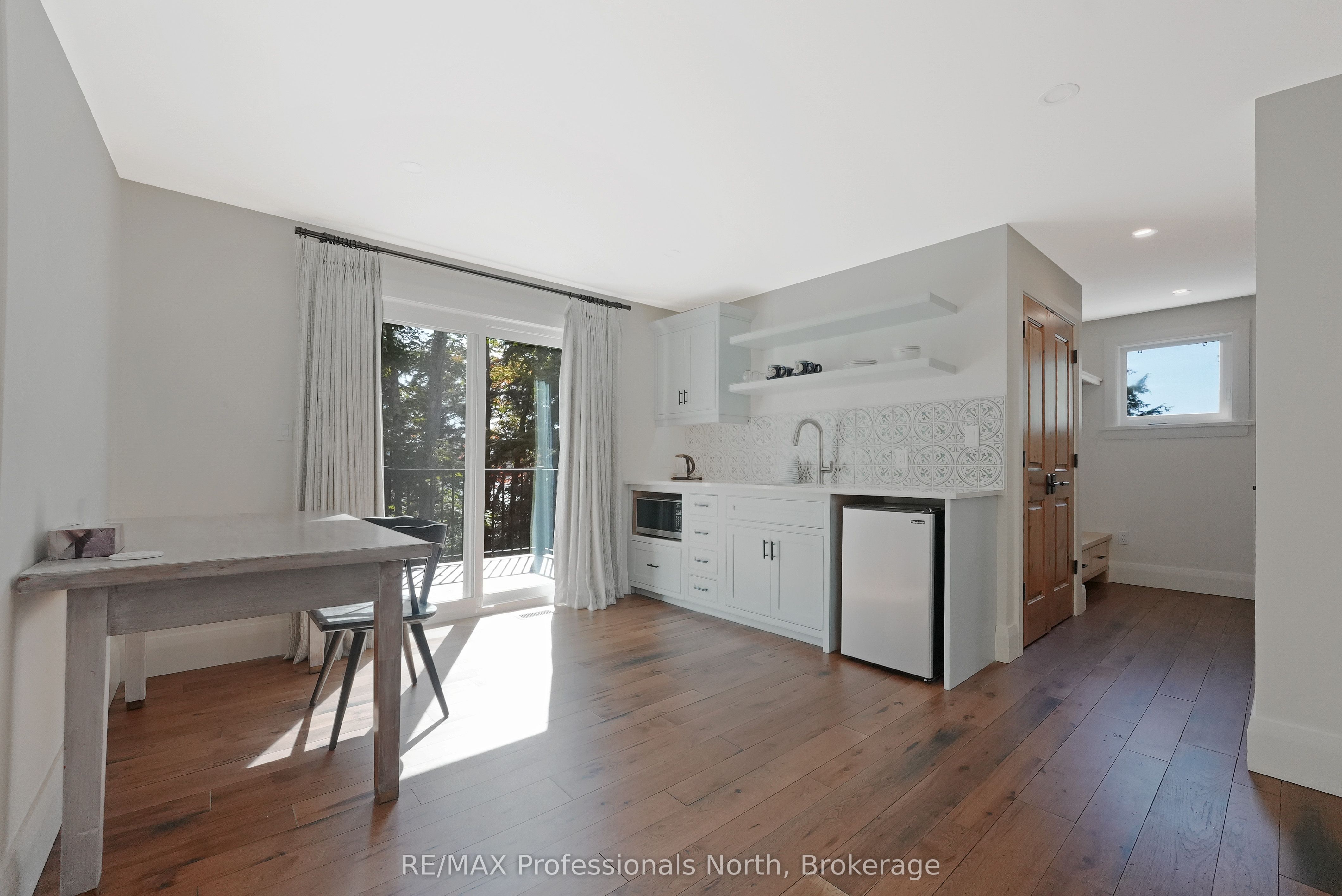 1394 Flatwater Cove Trail Property Photo 30