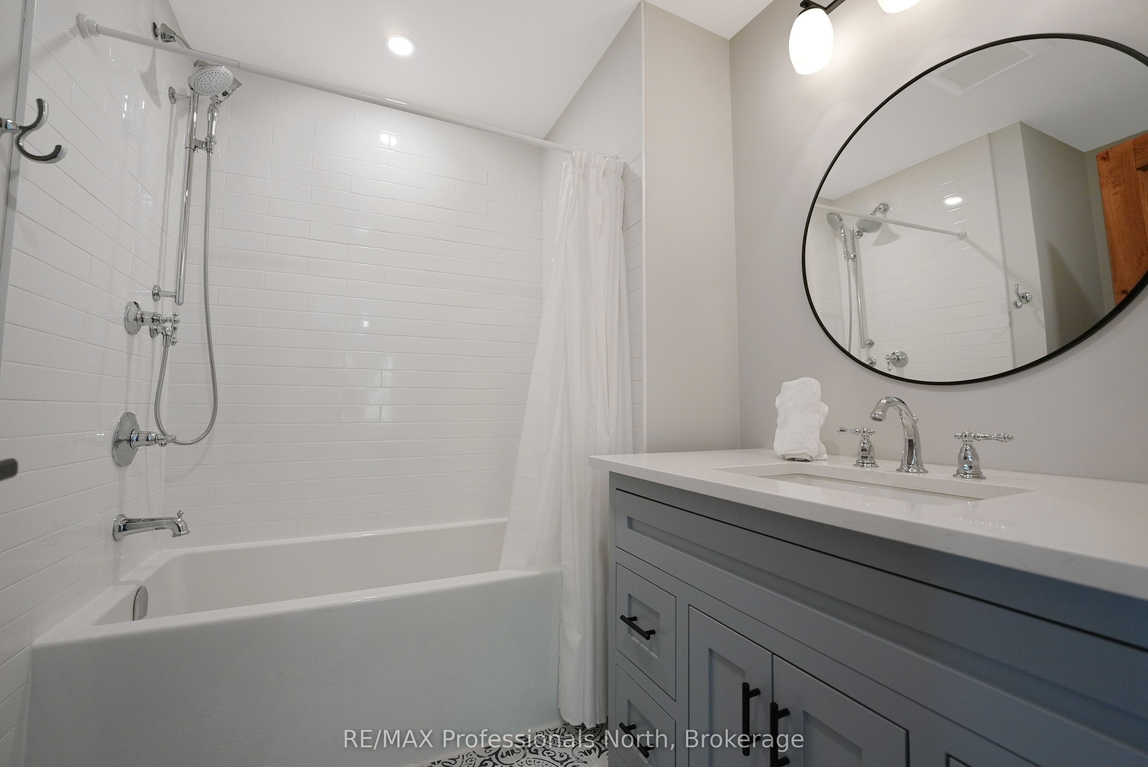 1394 Flatwater Cove Trail Property Photo 31
