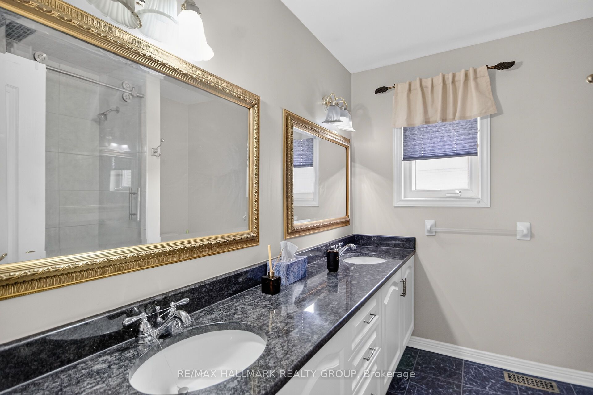 11 Taj Court Property Photo 39