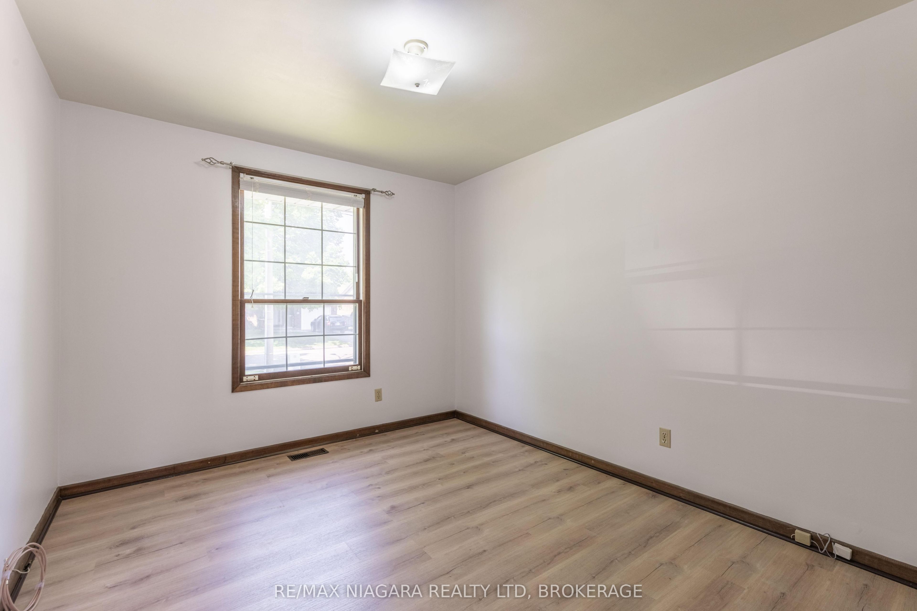 29 Granada Drive Property Photo 13