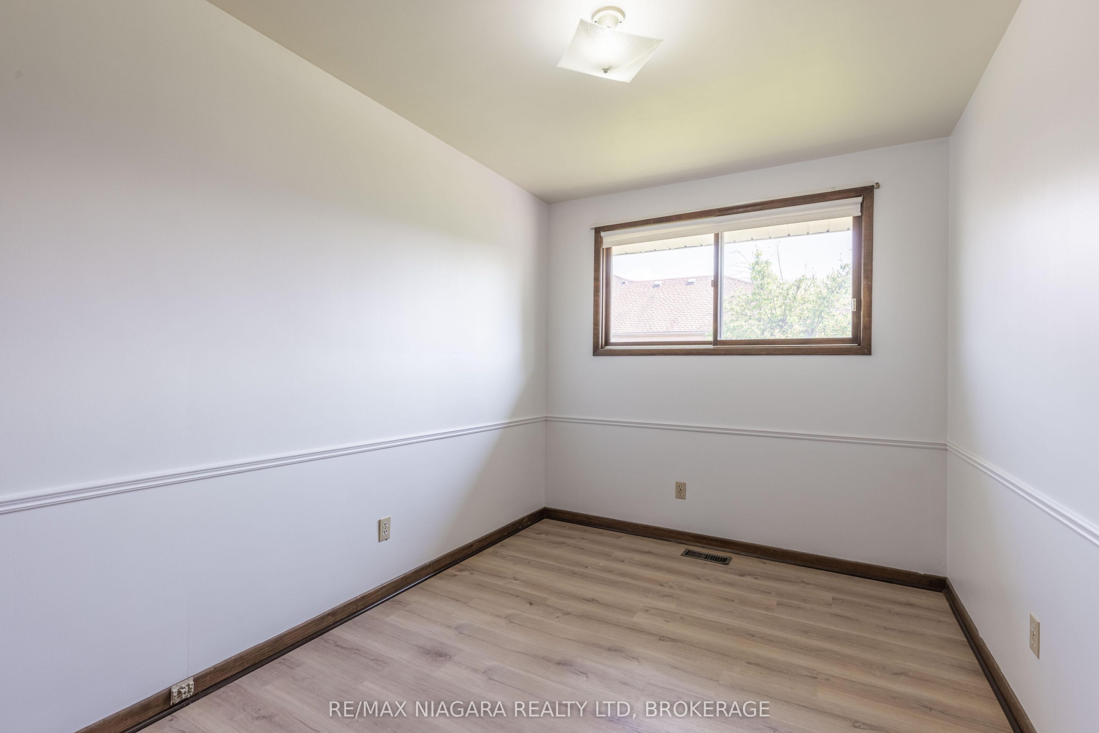 29 Granada Drive Property Photo 14