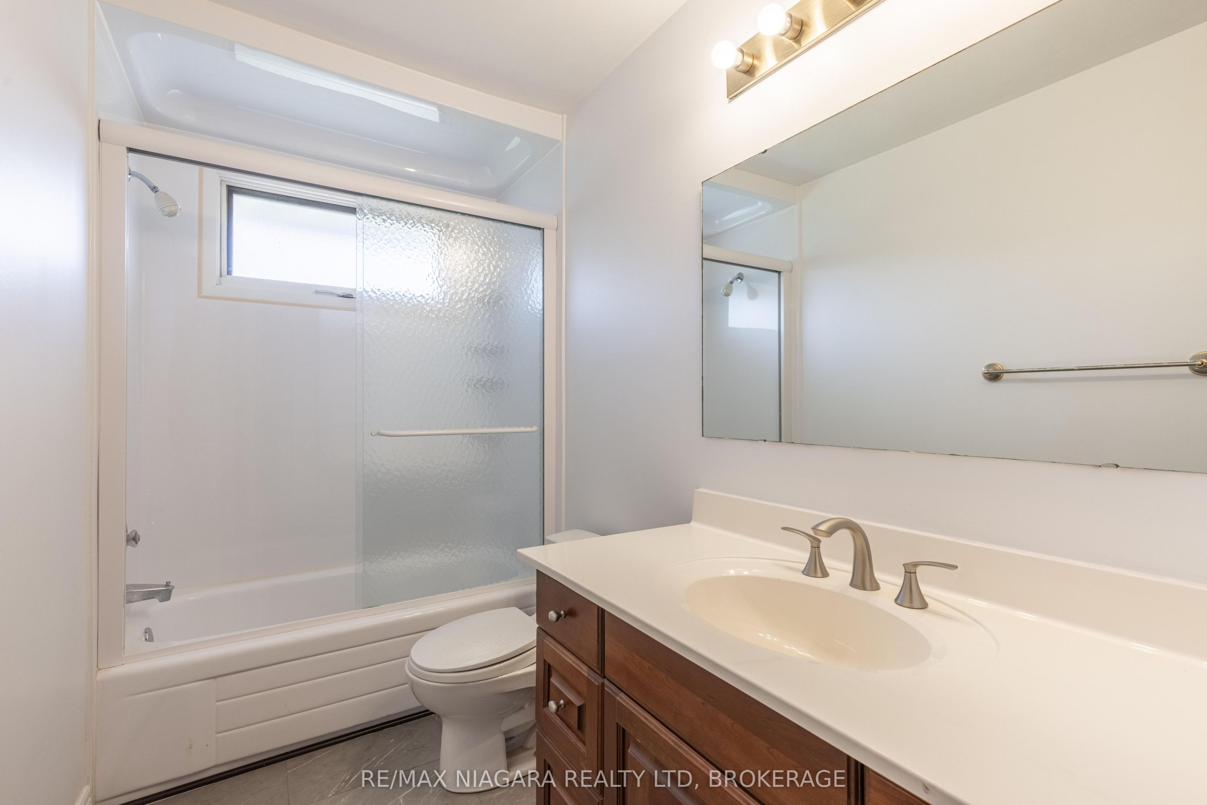 29 Granada Drive Property Photo 15