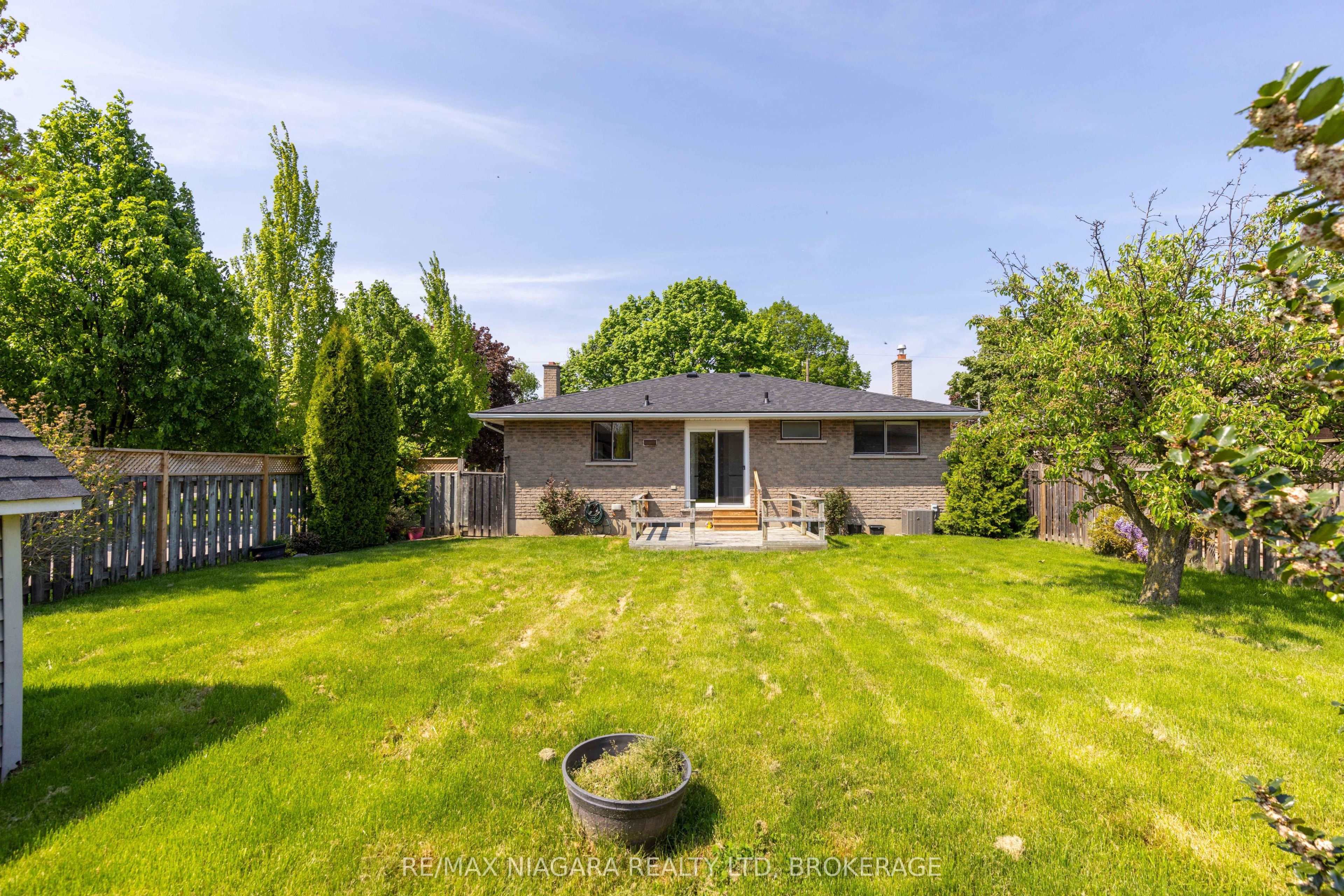 29 Granada Drive Property Photo 18