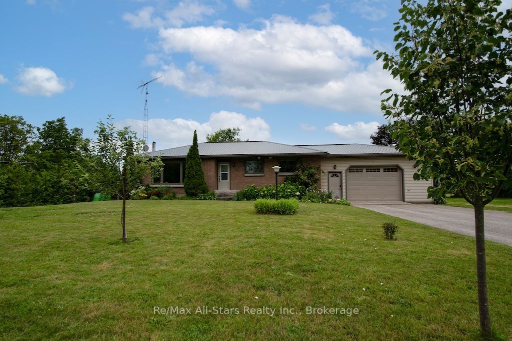 1571 Elm Tree Road Property Photo 2