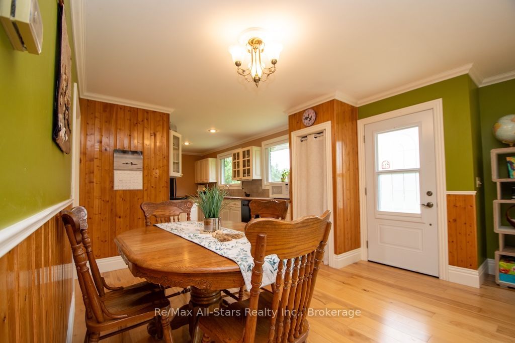 1571 Elm Tree Road Property Photo 8